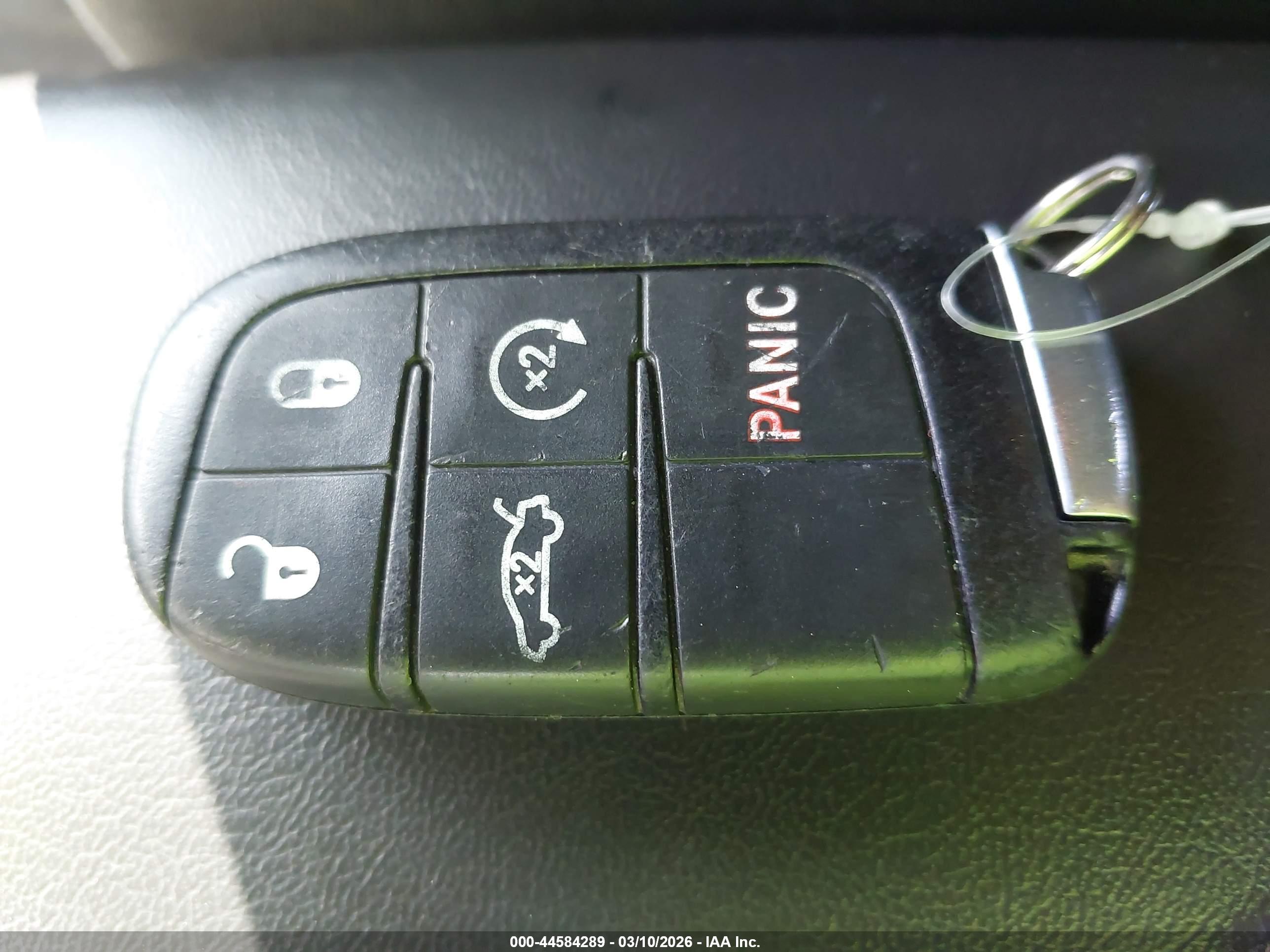 DODGE CHALLENGER image 11
