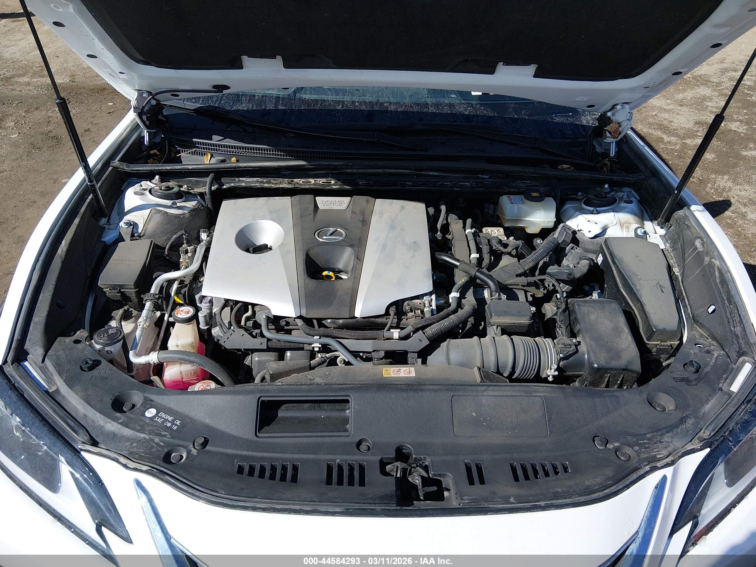 LEXUS ES image 10