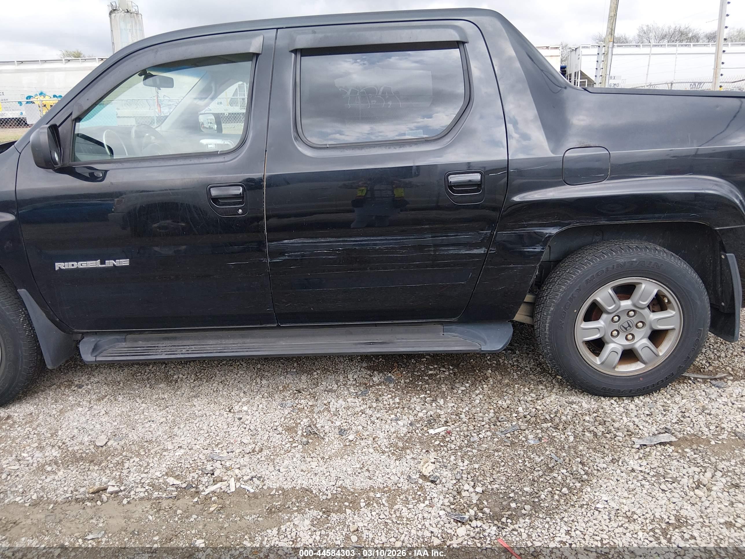 HONDA RIDGELINE image 6