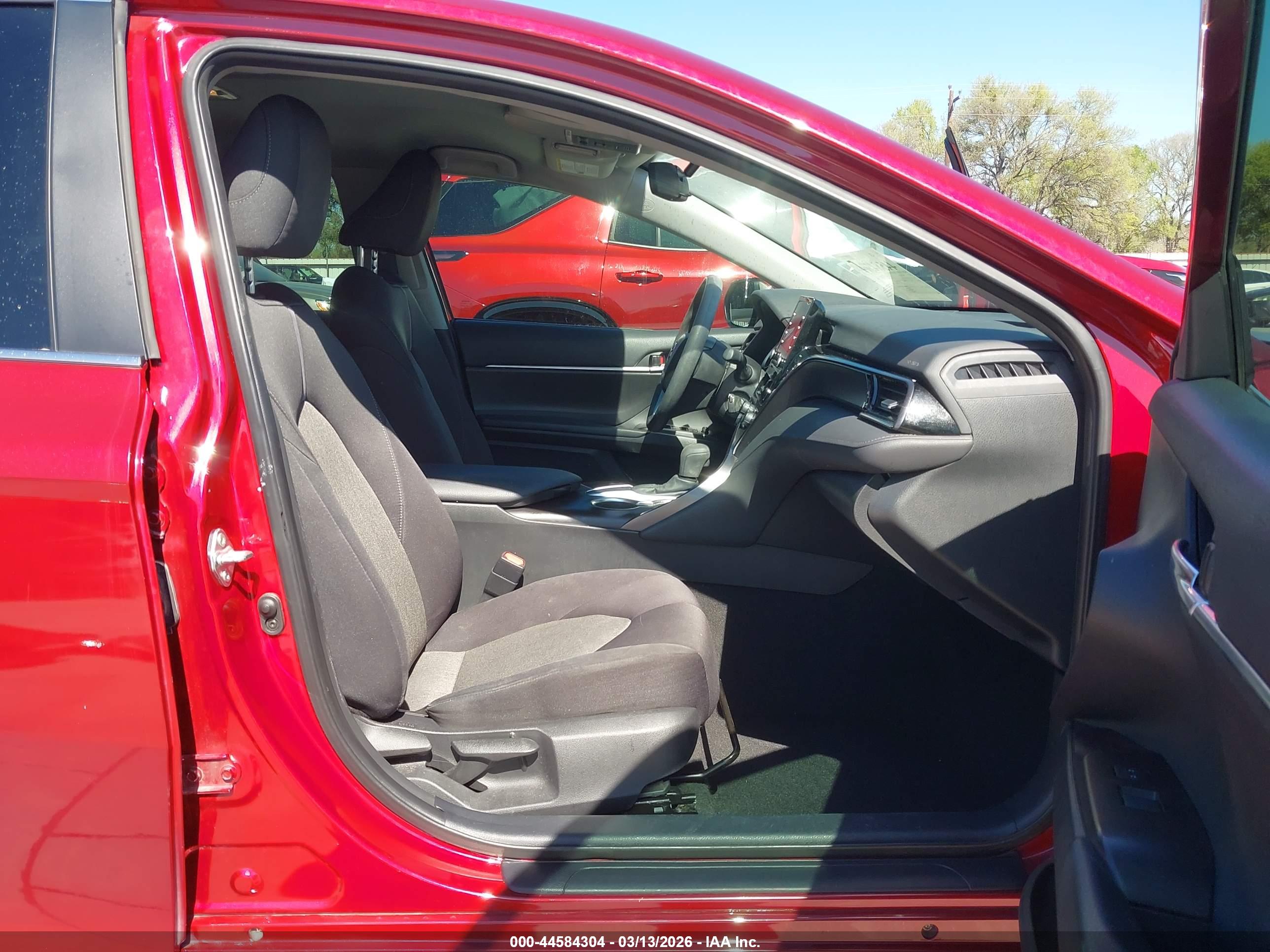 TOYOTA CAMRY image 5