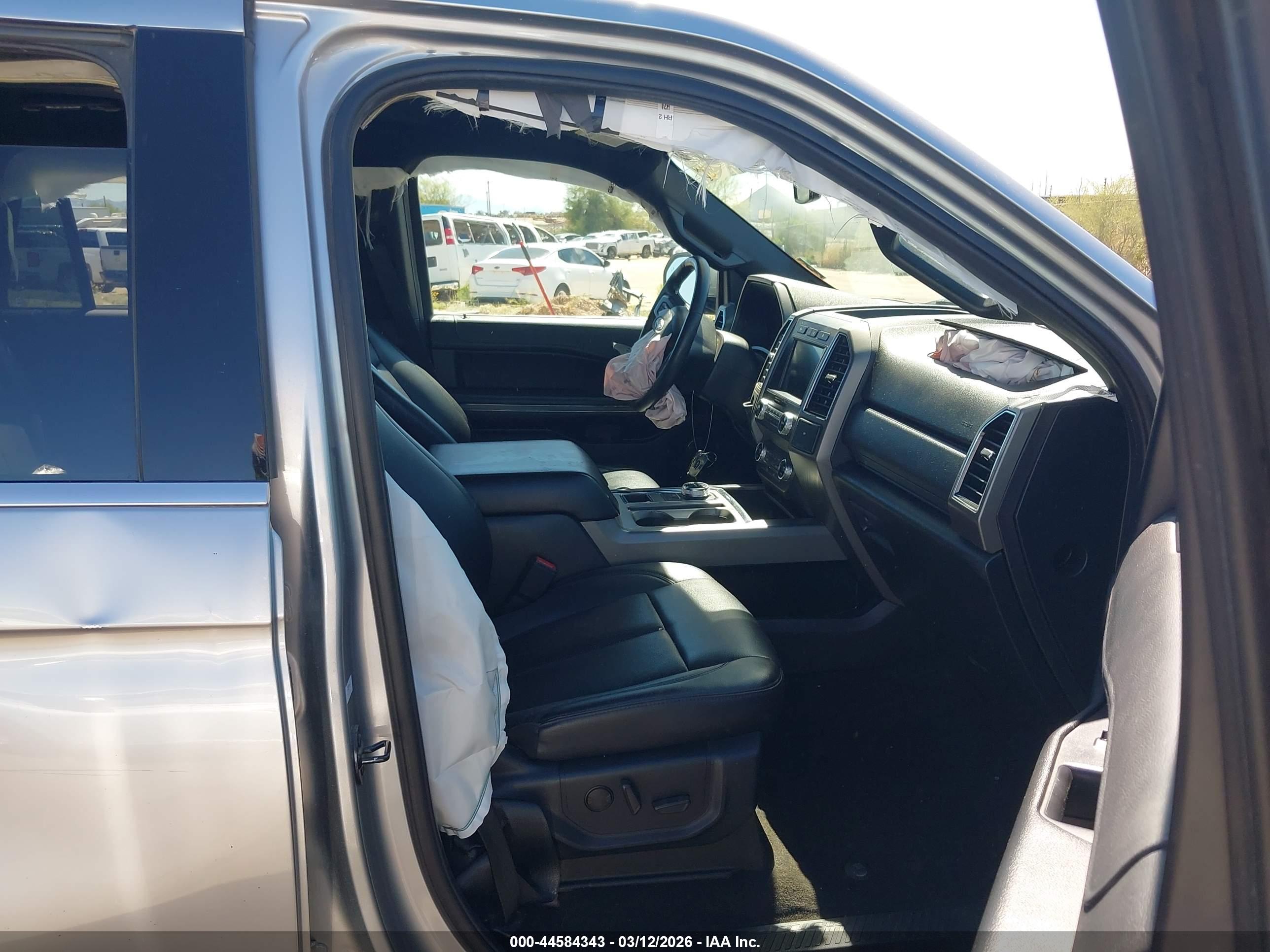 FORD EXPEDITION image 5