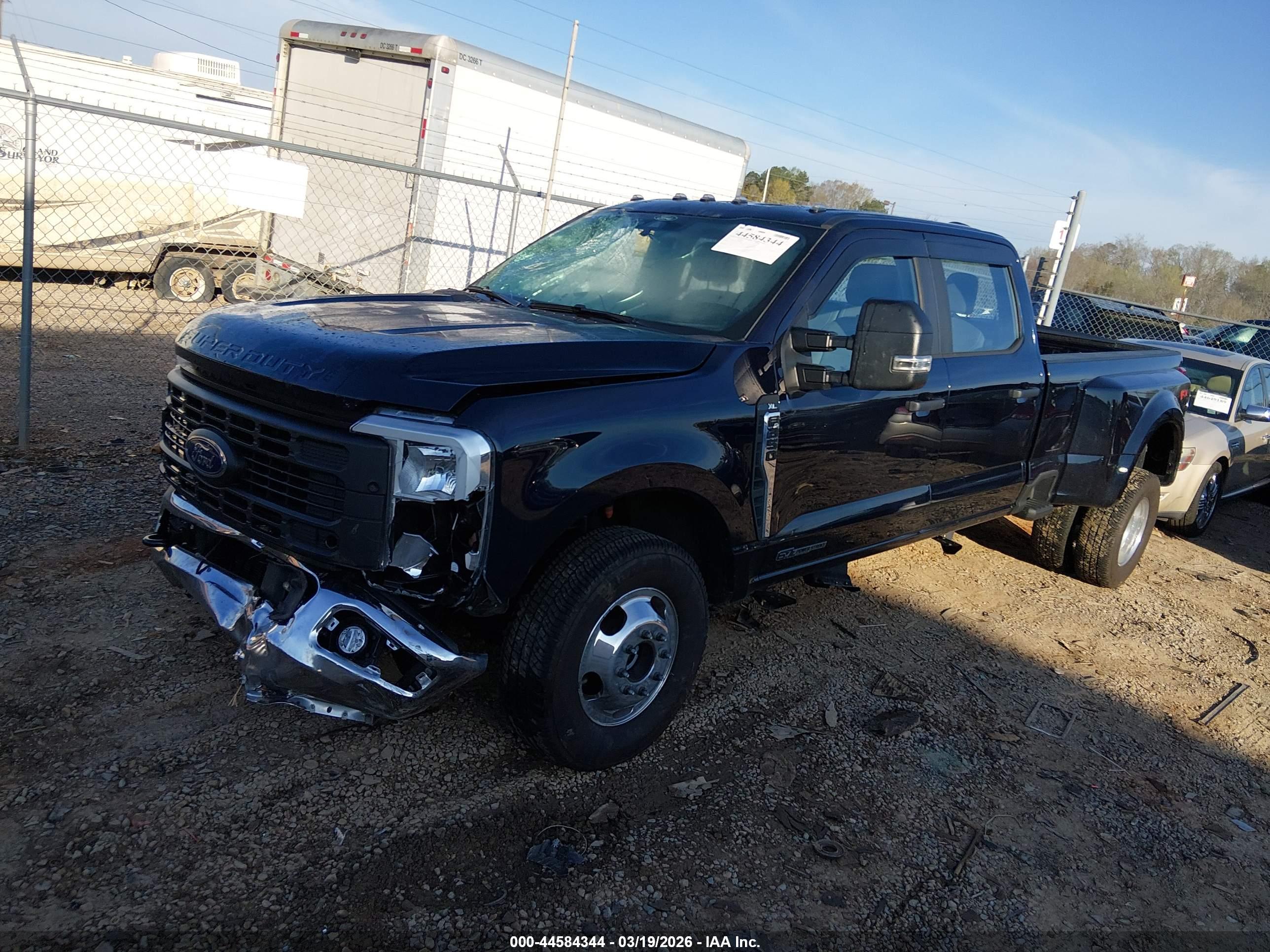 FORD F-350 image 2