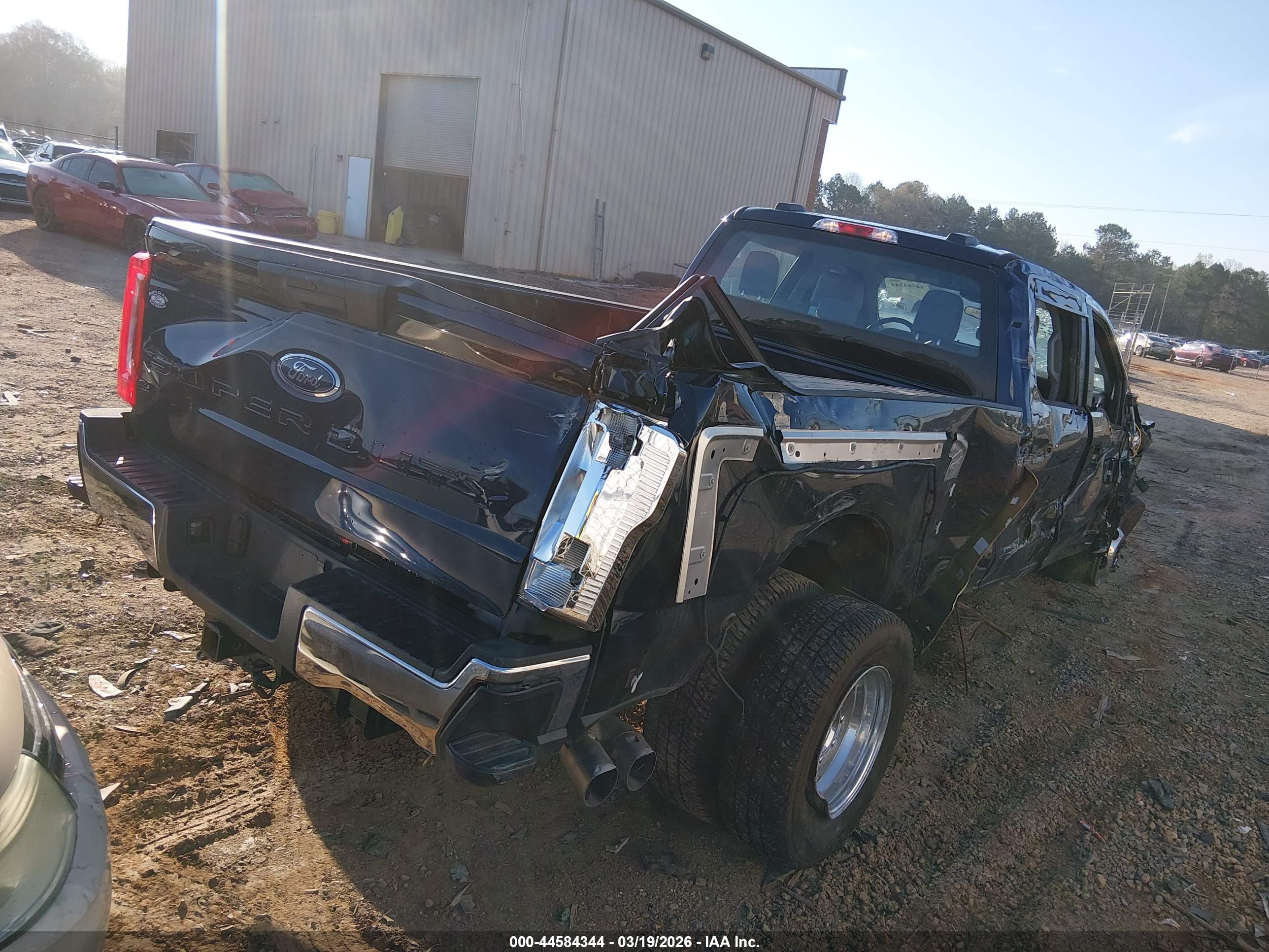 FORD F-350 image 4