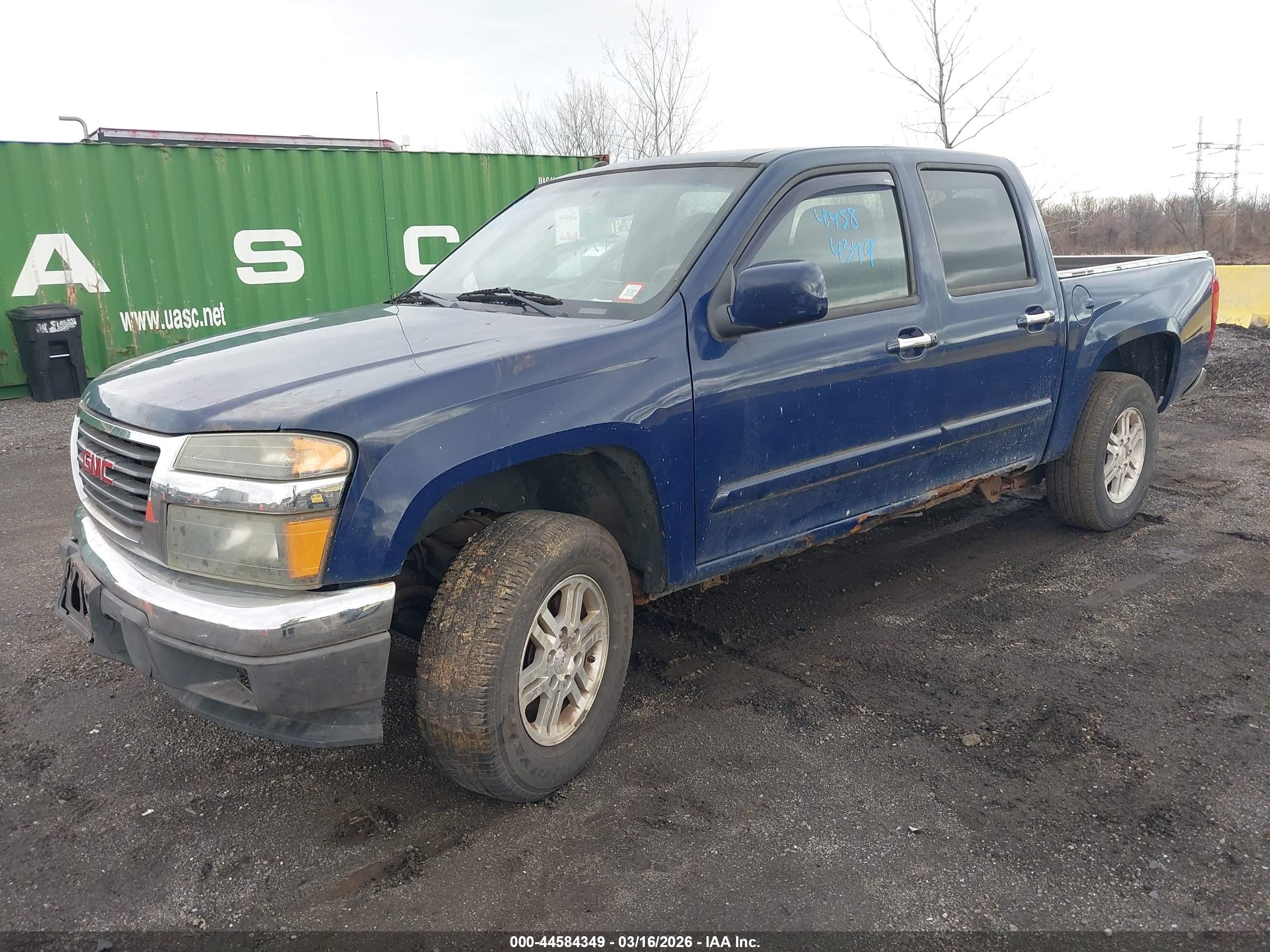 GMC CANYON image 2