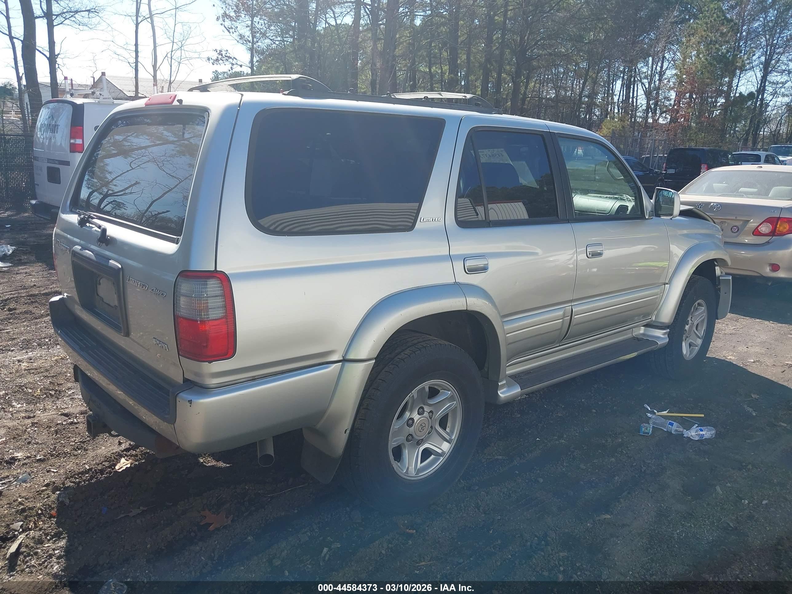 TOYOTA 4RUNNER image 4
