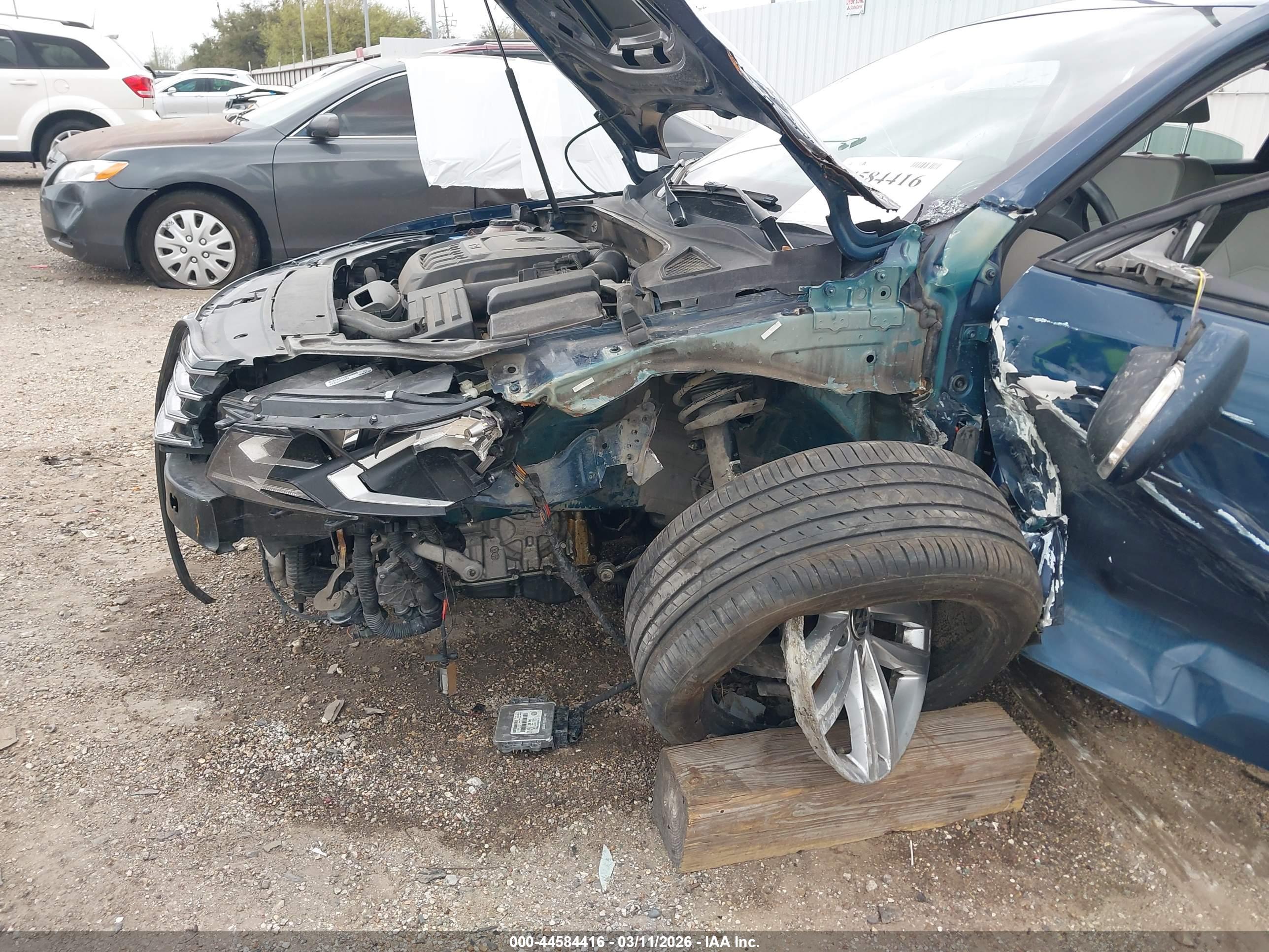 VOLKSWAGEN PASSAT image 6