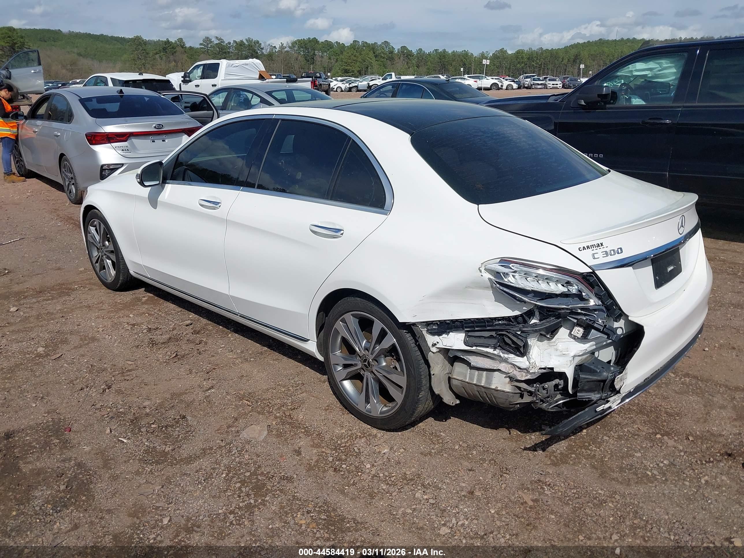 MERCEDES-BENZ C image 3