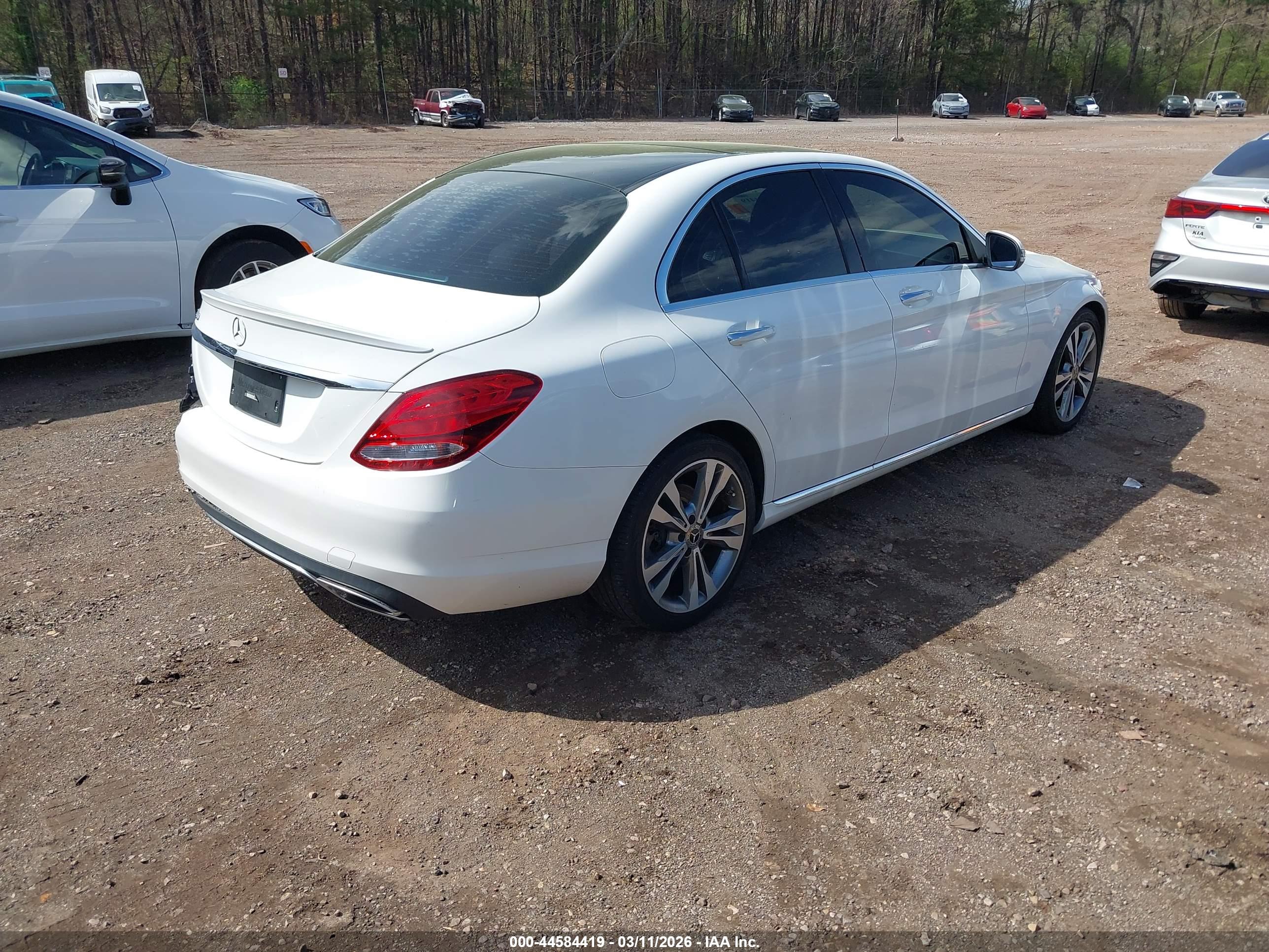 MERCEDES-BENZ C image 4