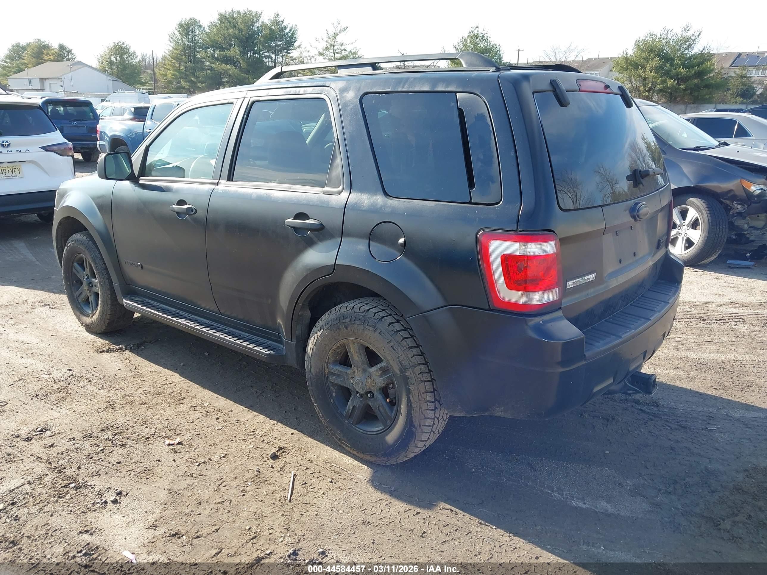 FORD ESCAPE image 3