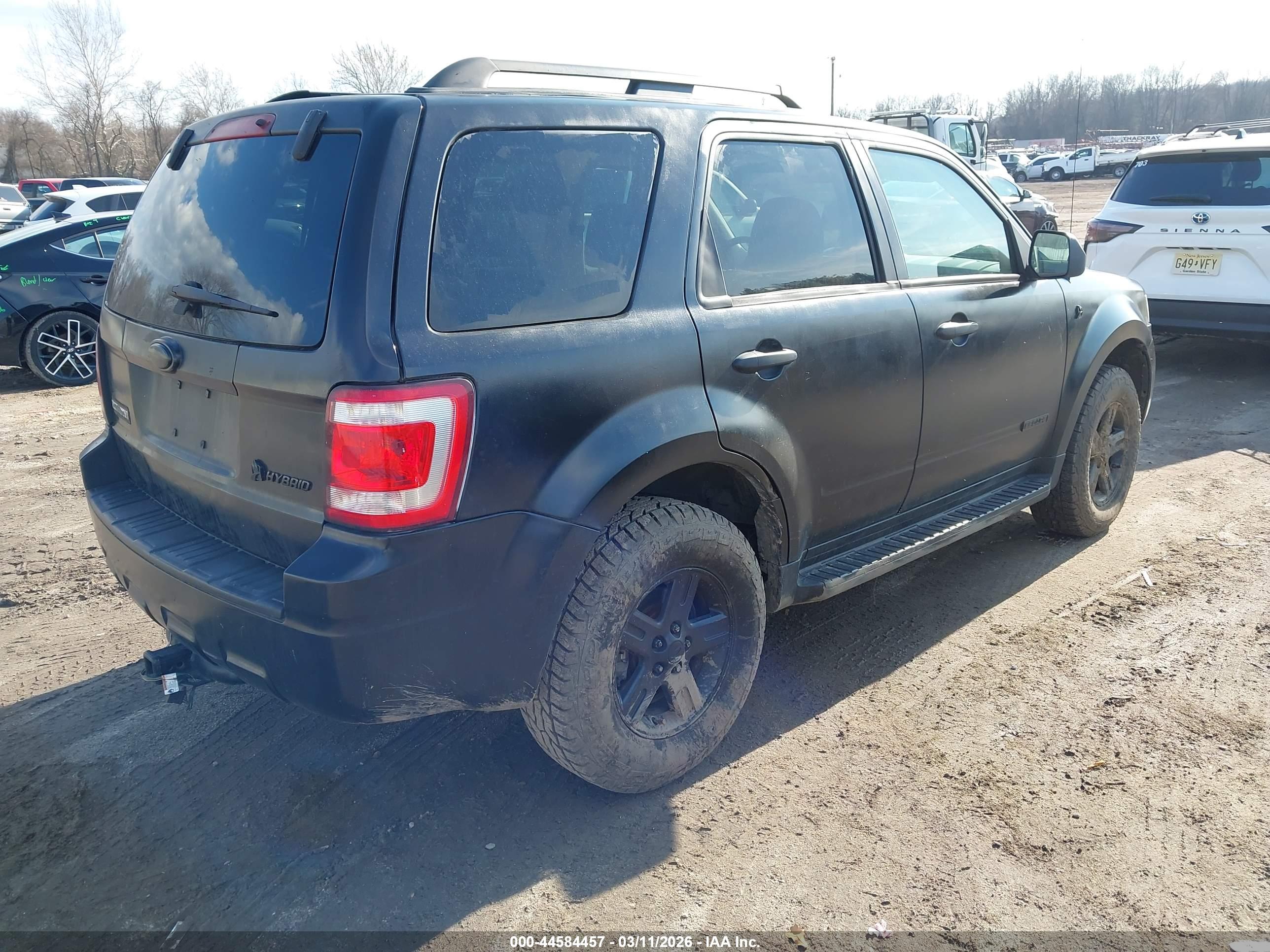 FORD ESCAPE image 4