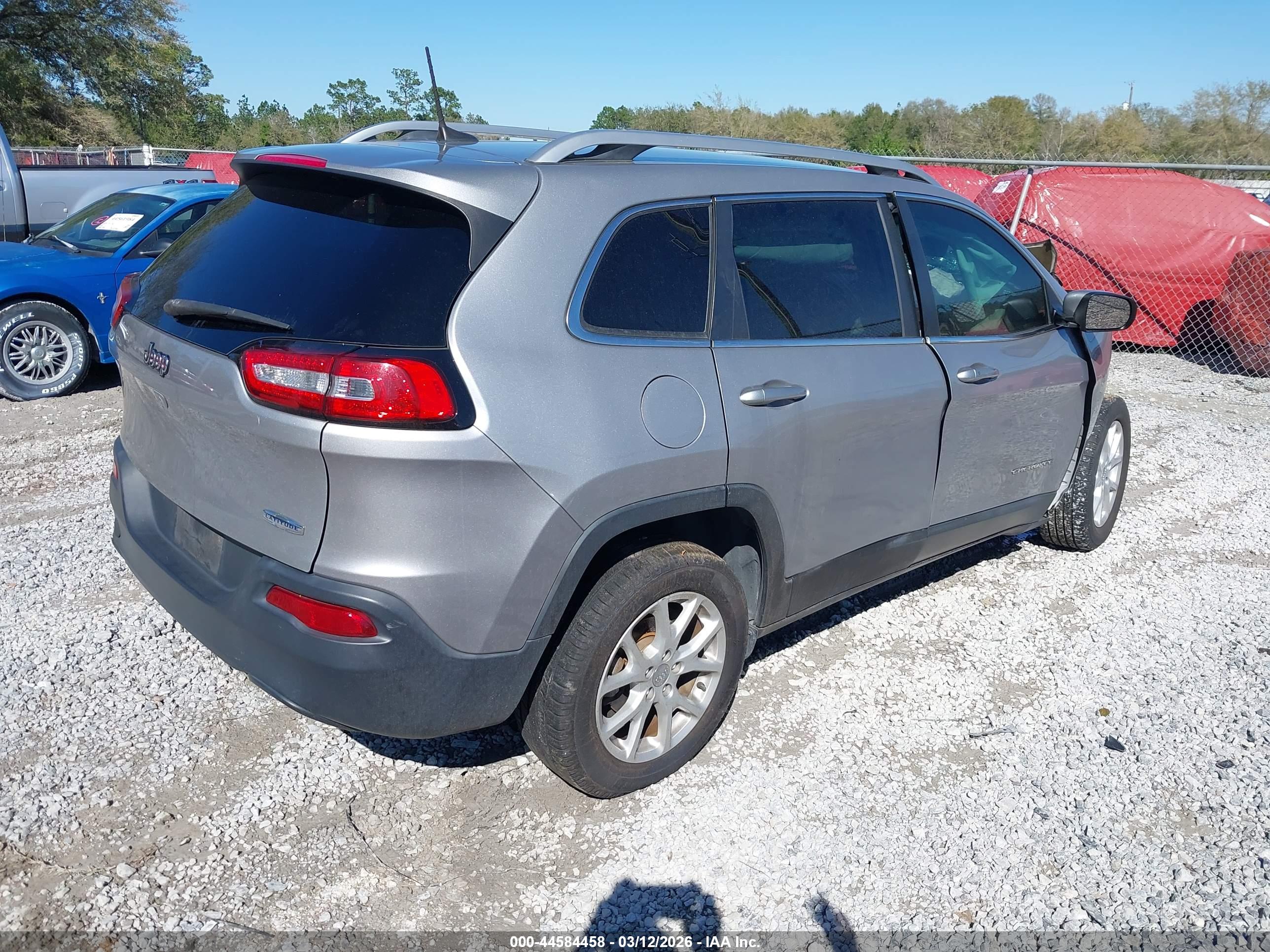 JEEP CHEROKEE image 4
