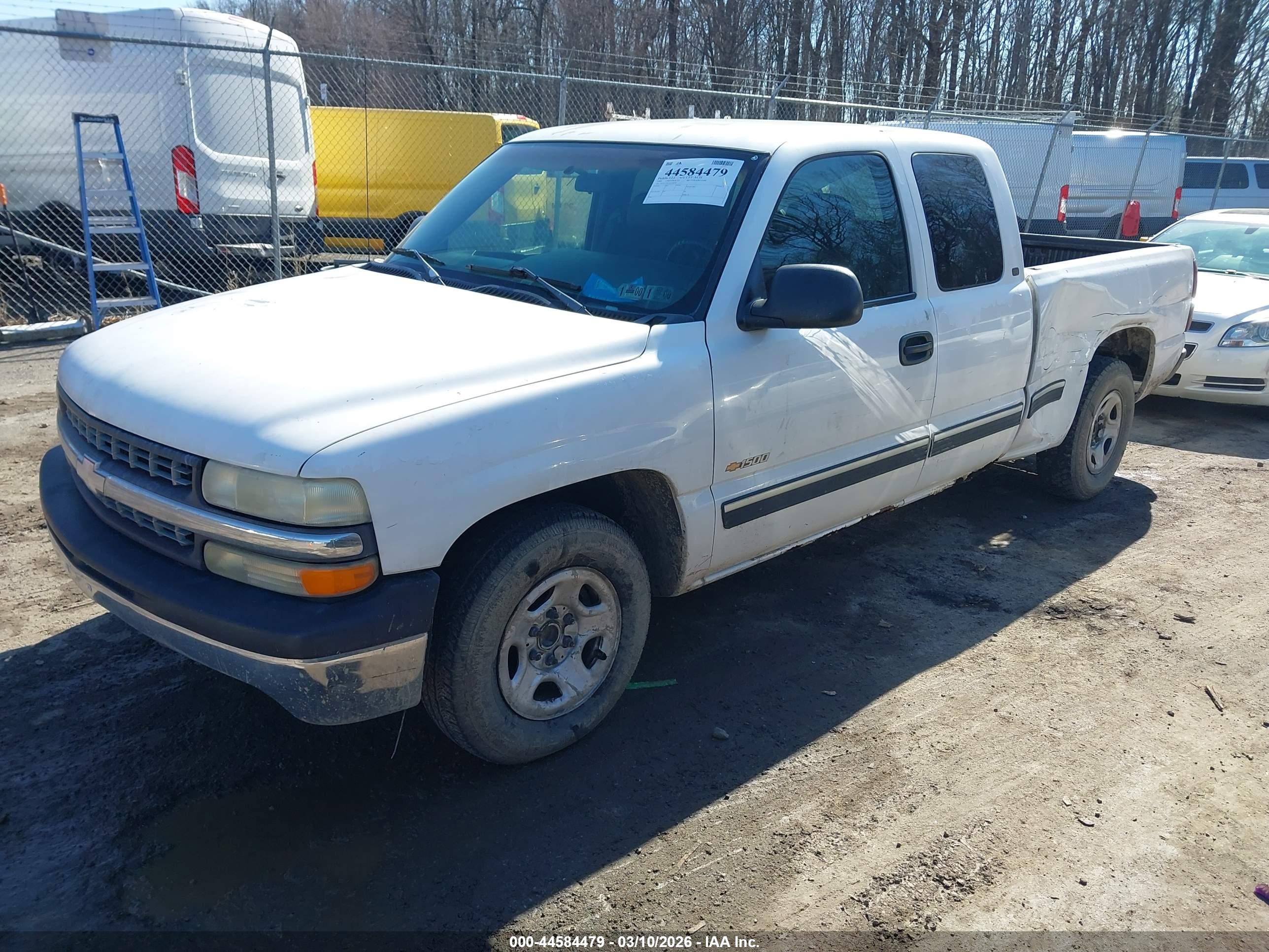 CHEVROLET SILVERADO image 2