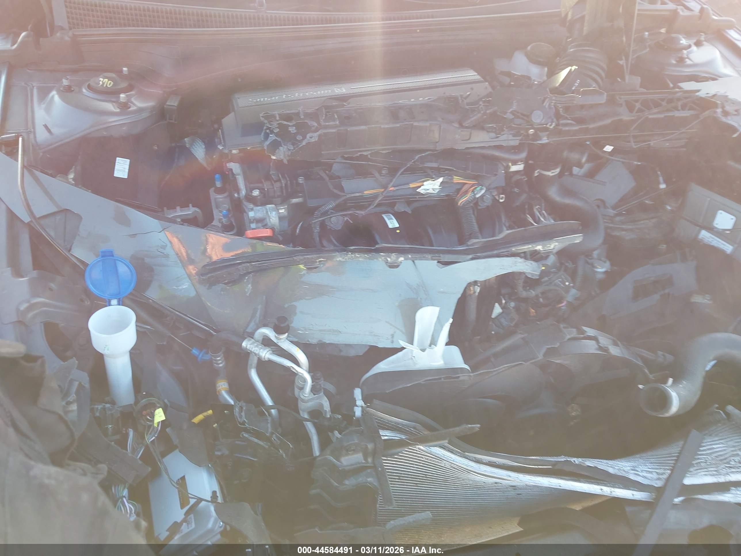 HYUNDAI ELANTRA image 10