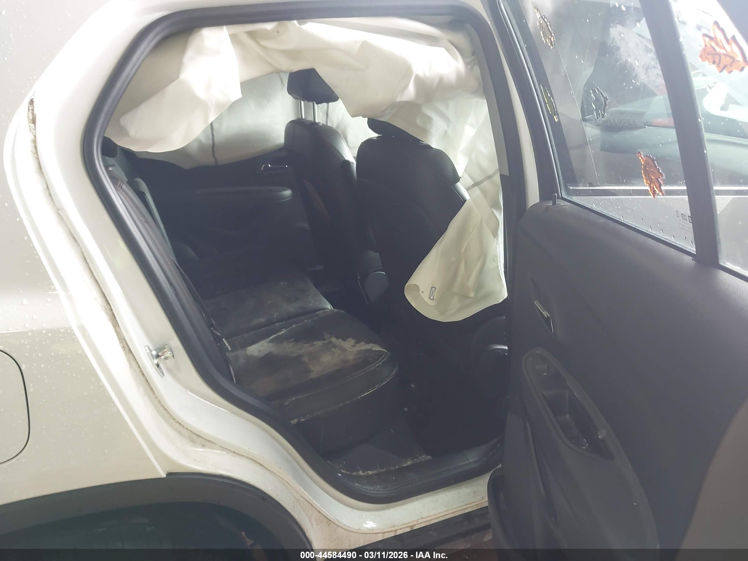 CHEVROLET TRAX image 8