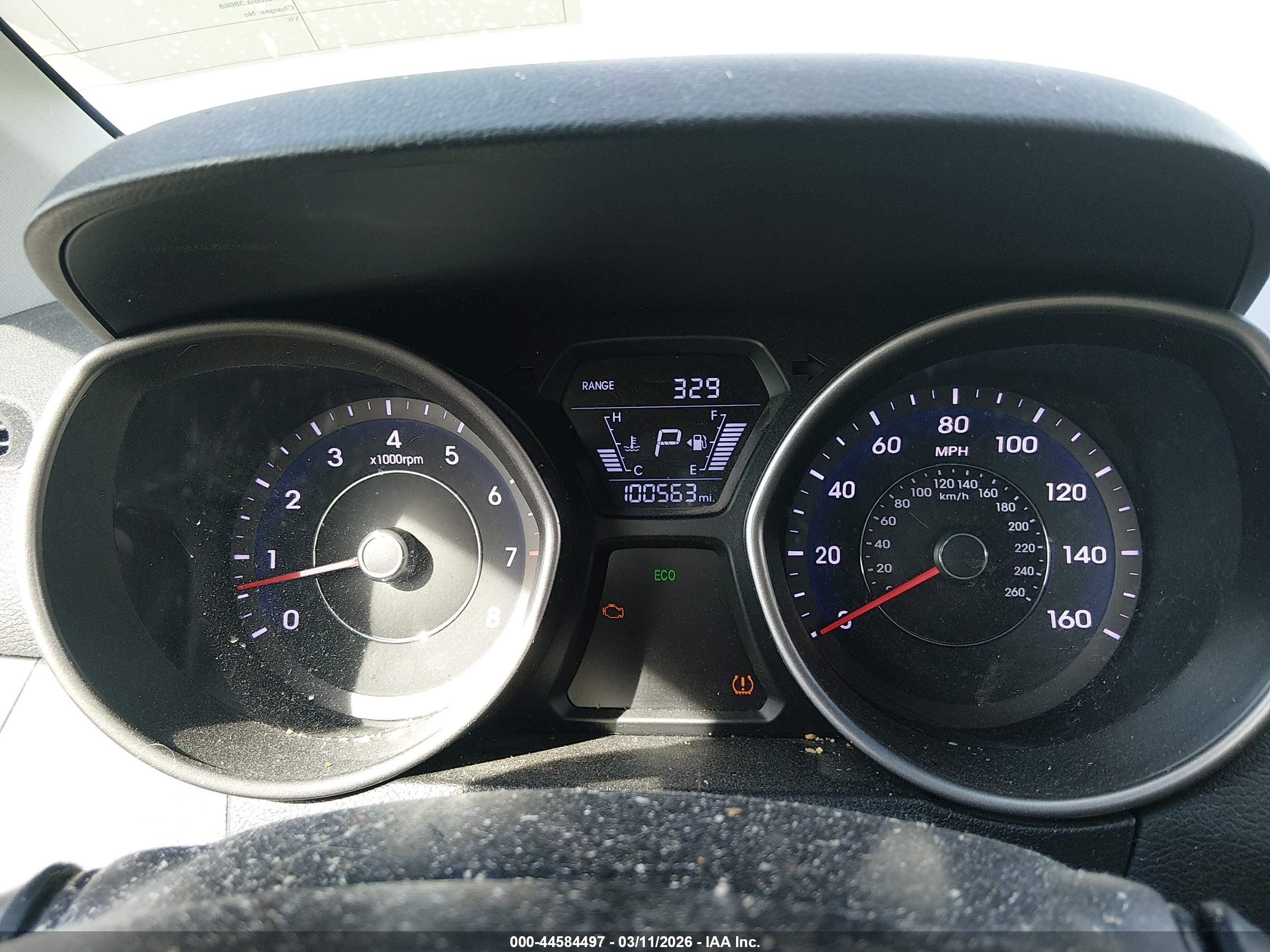 HYUNDAI ELANTRA image 7