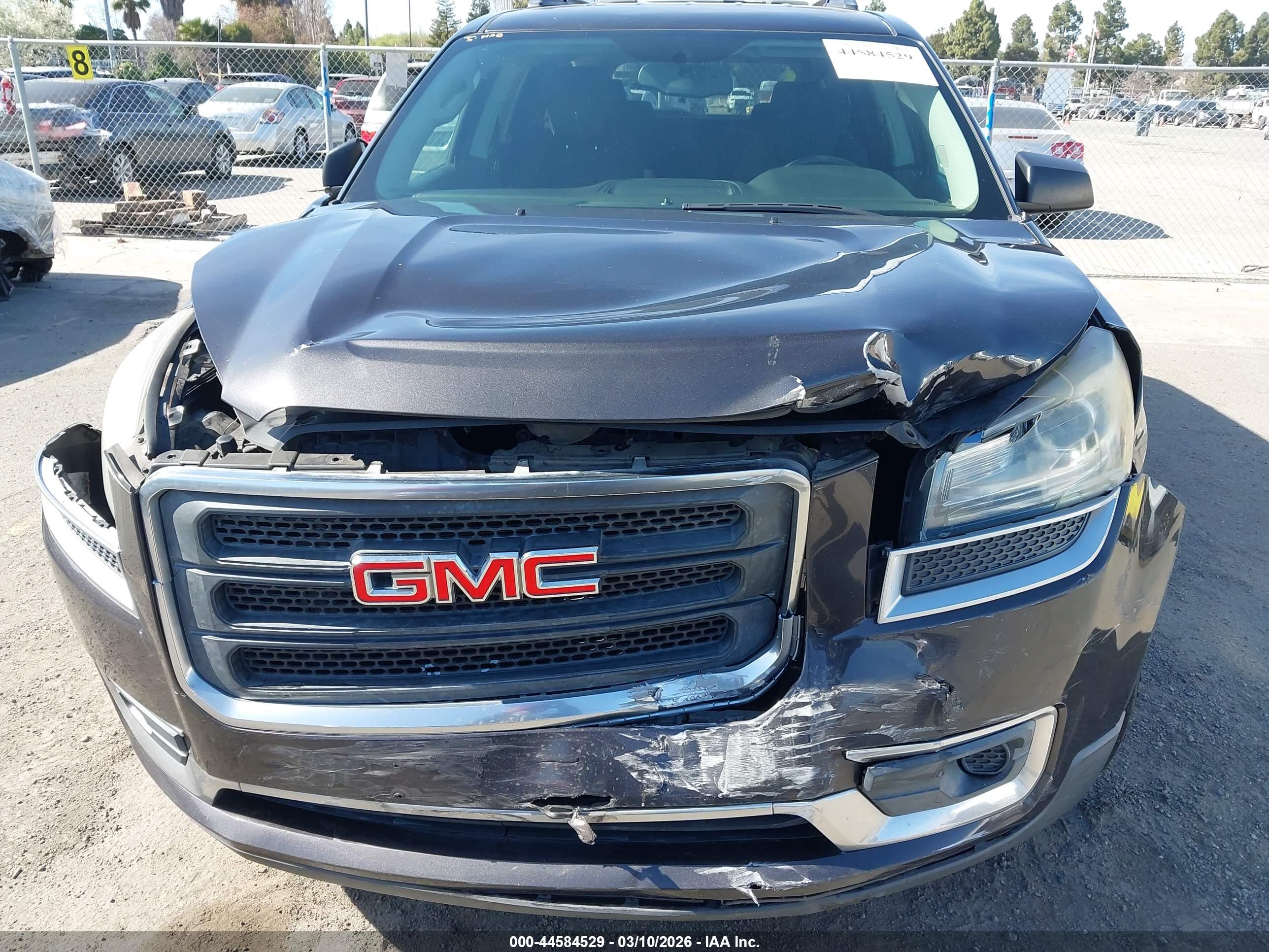 GMC ACADIA image 6