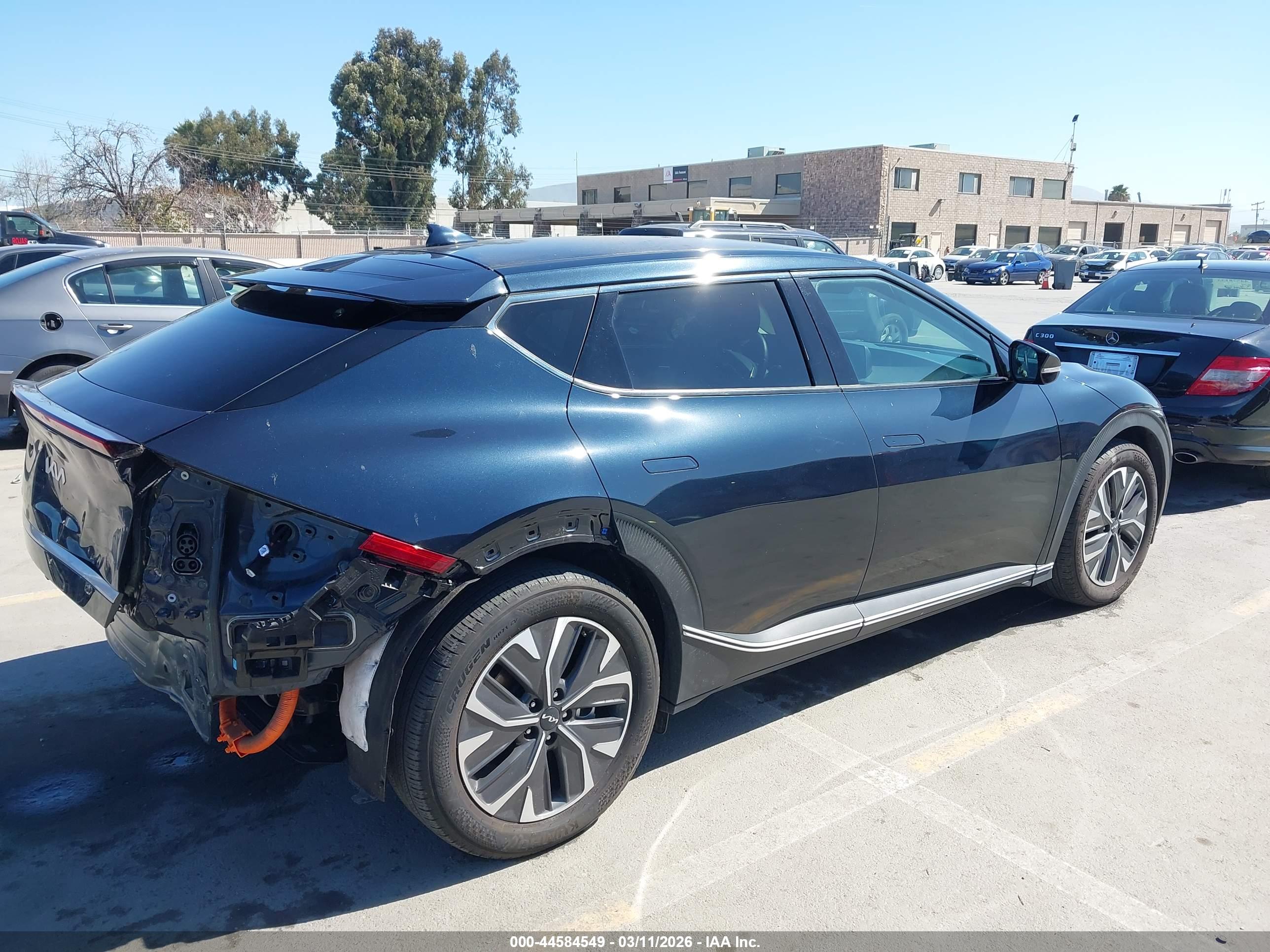 KIA EV6 image 4