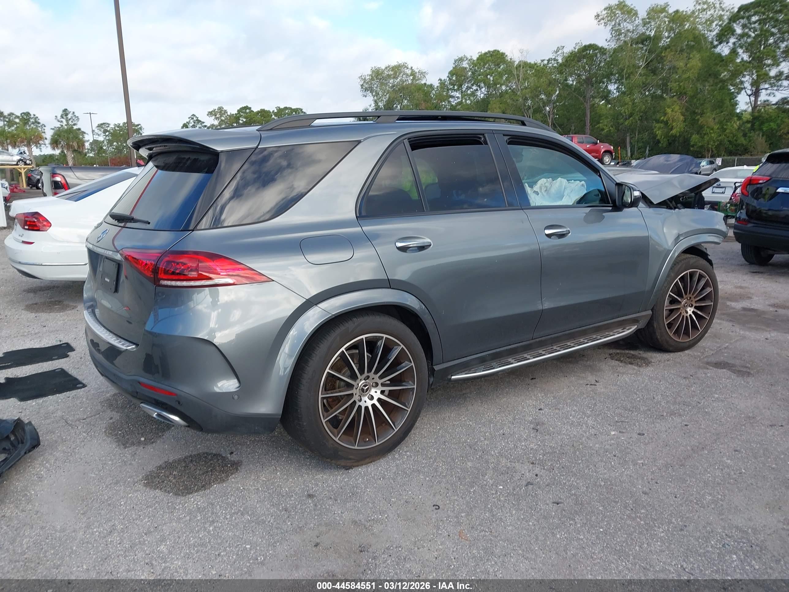 MERCEDES-BENZ GLE image 4