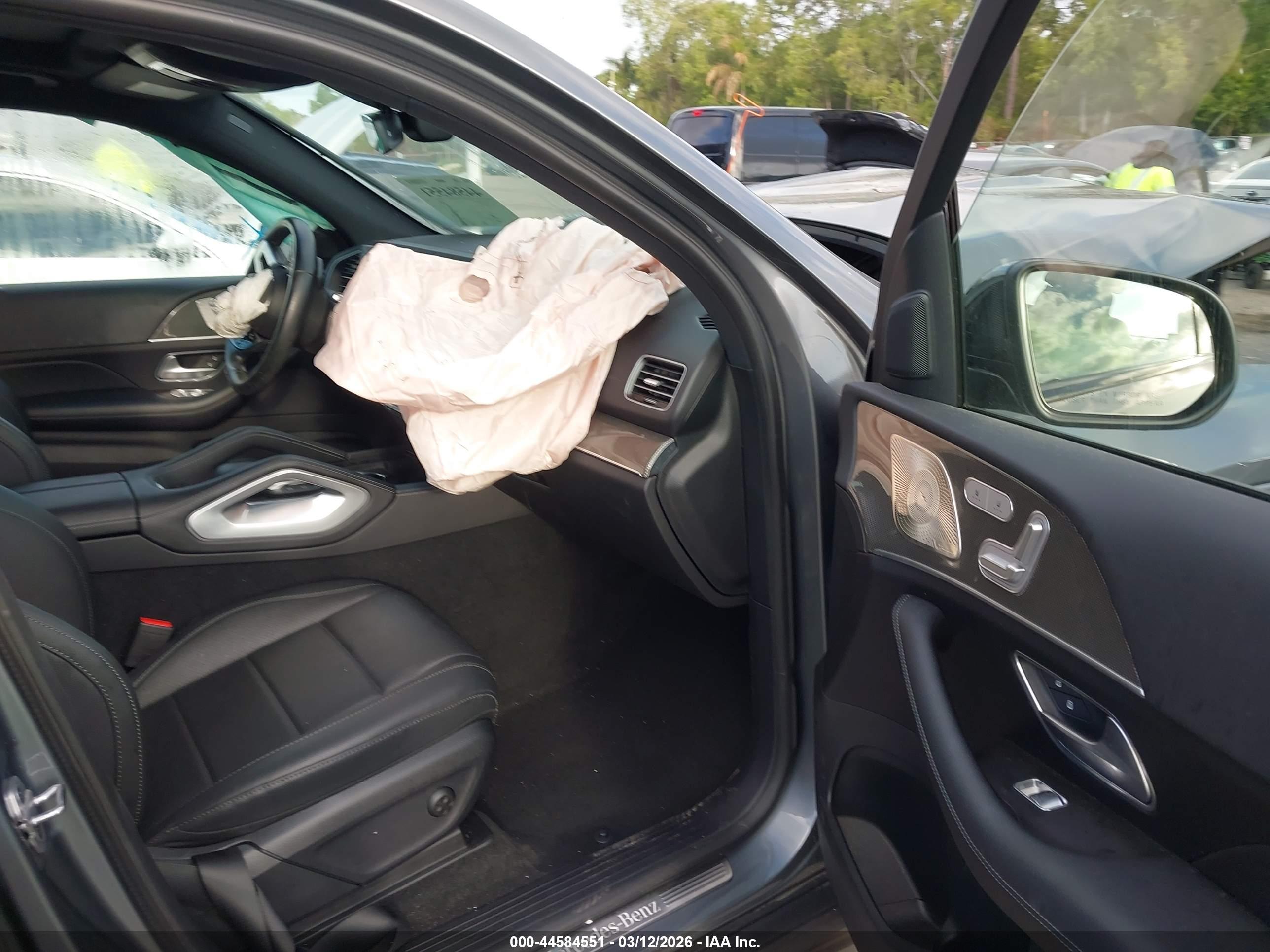 MERCEDES-BENZ GLE image 5