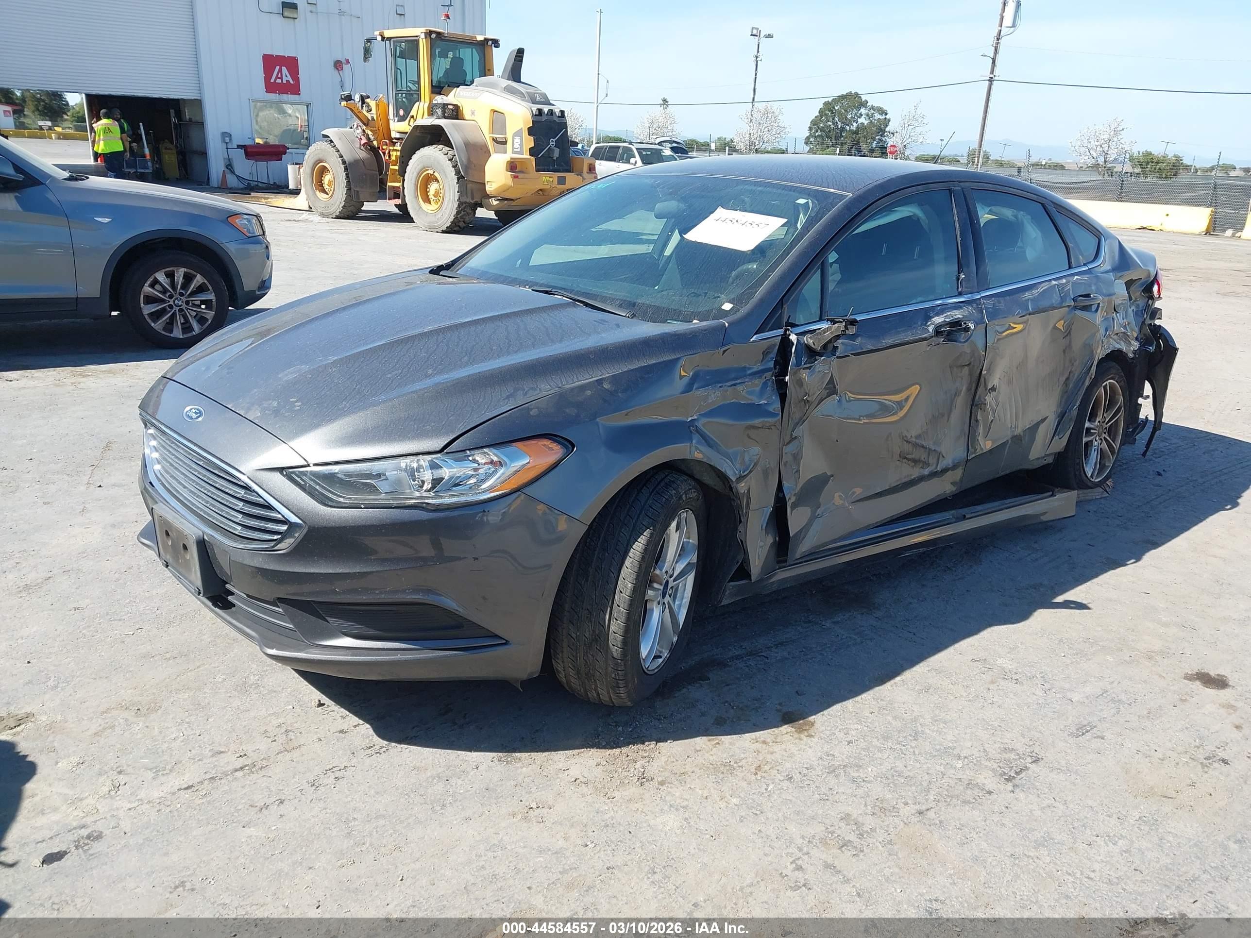 FORD FUSION image 2