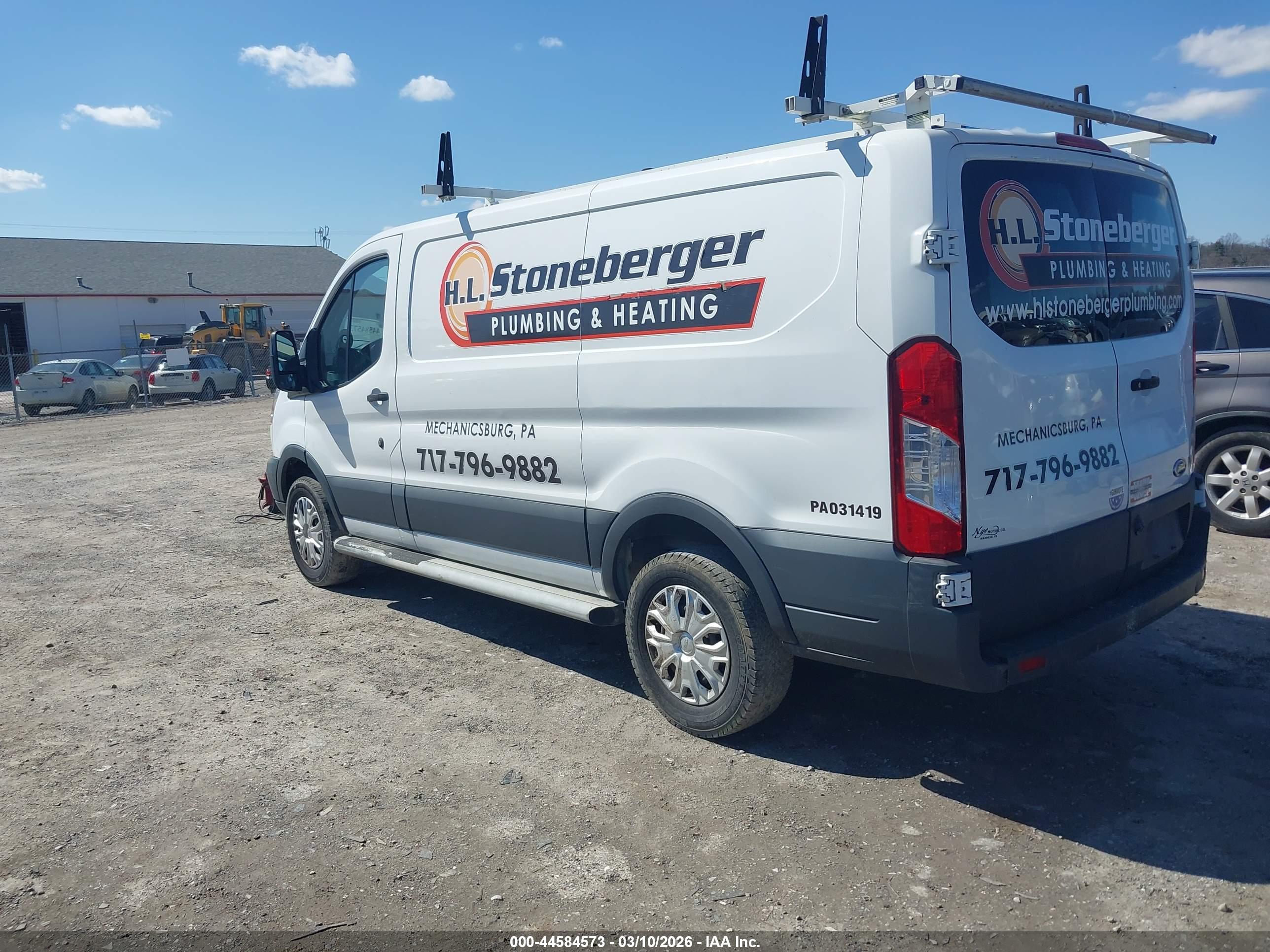 FORD TRANSIT-250 image 3