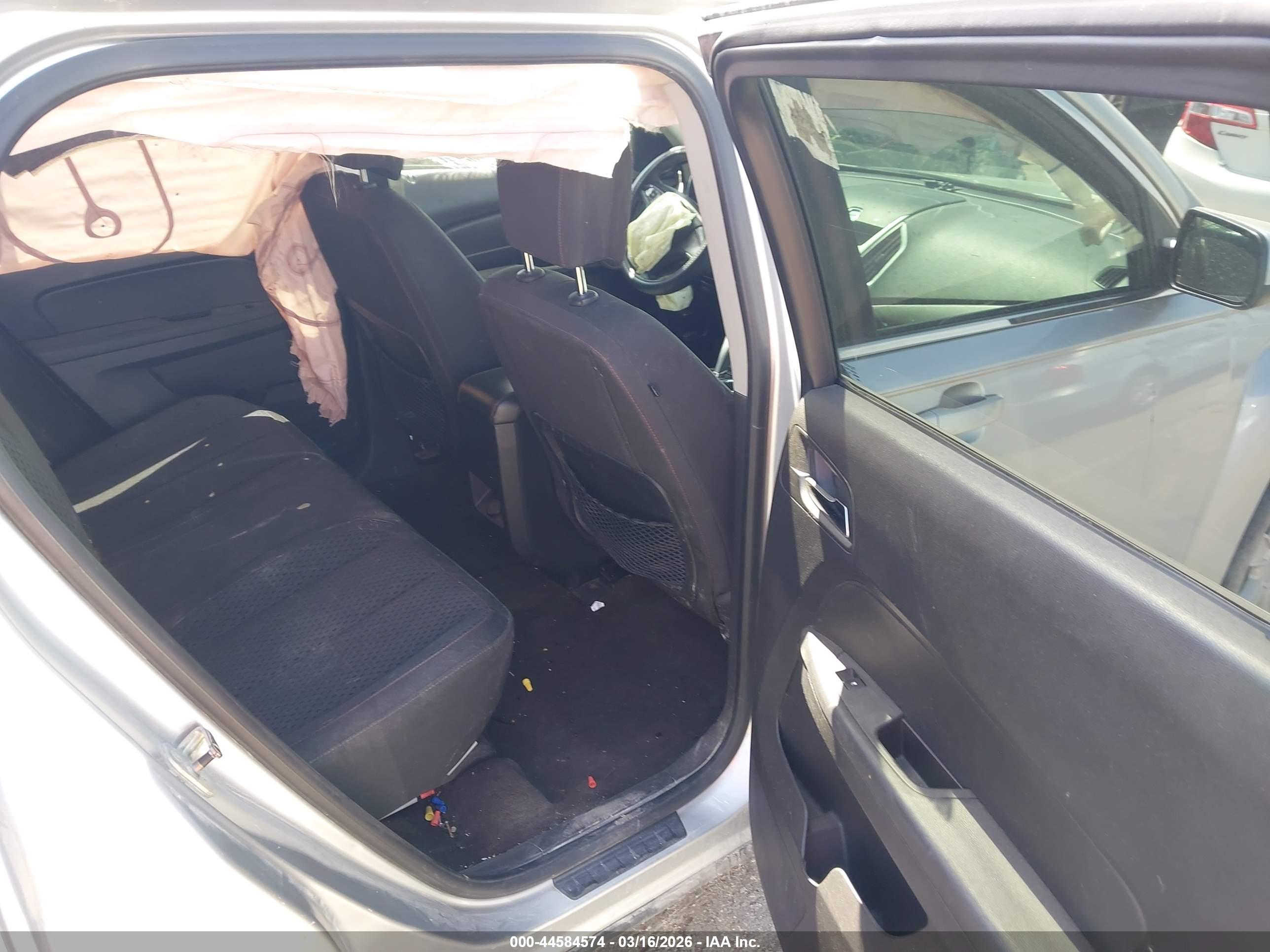 GMC TERRAIN image 8