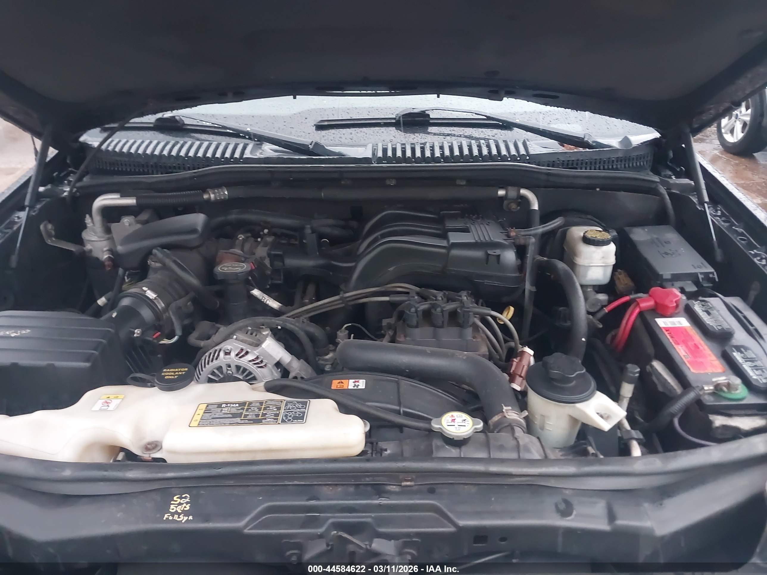 FORD EXPLORER image 10