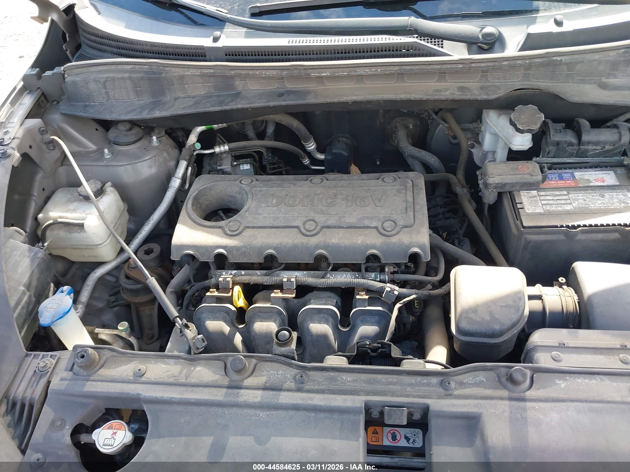 HYUNDAI TUCSON image 10