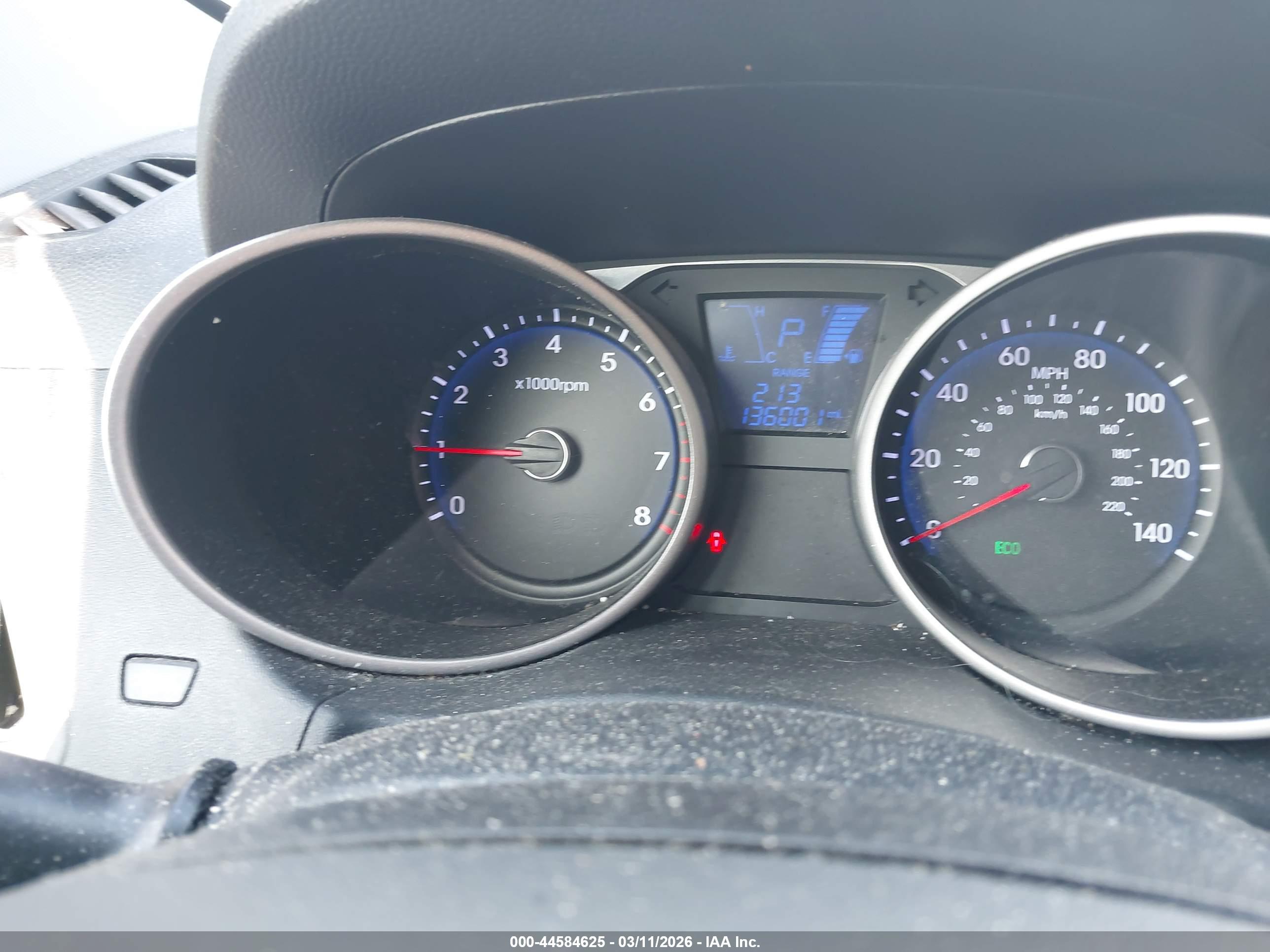 HYUNDAI TUCSON image 7