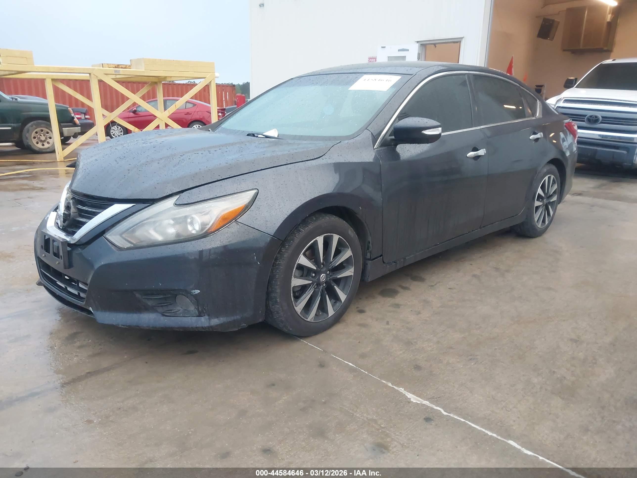 NISSAN ALTIMA image 2