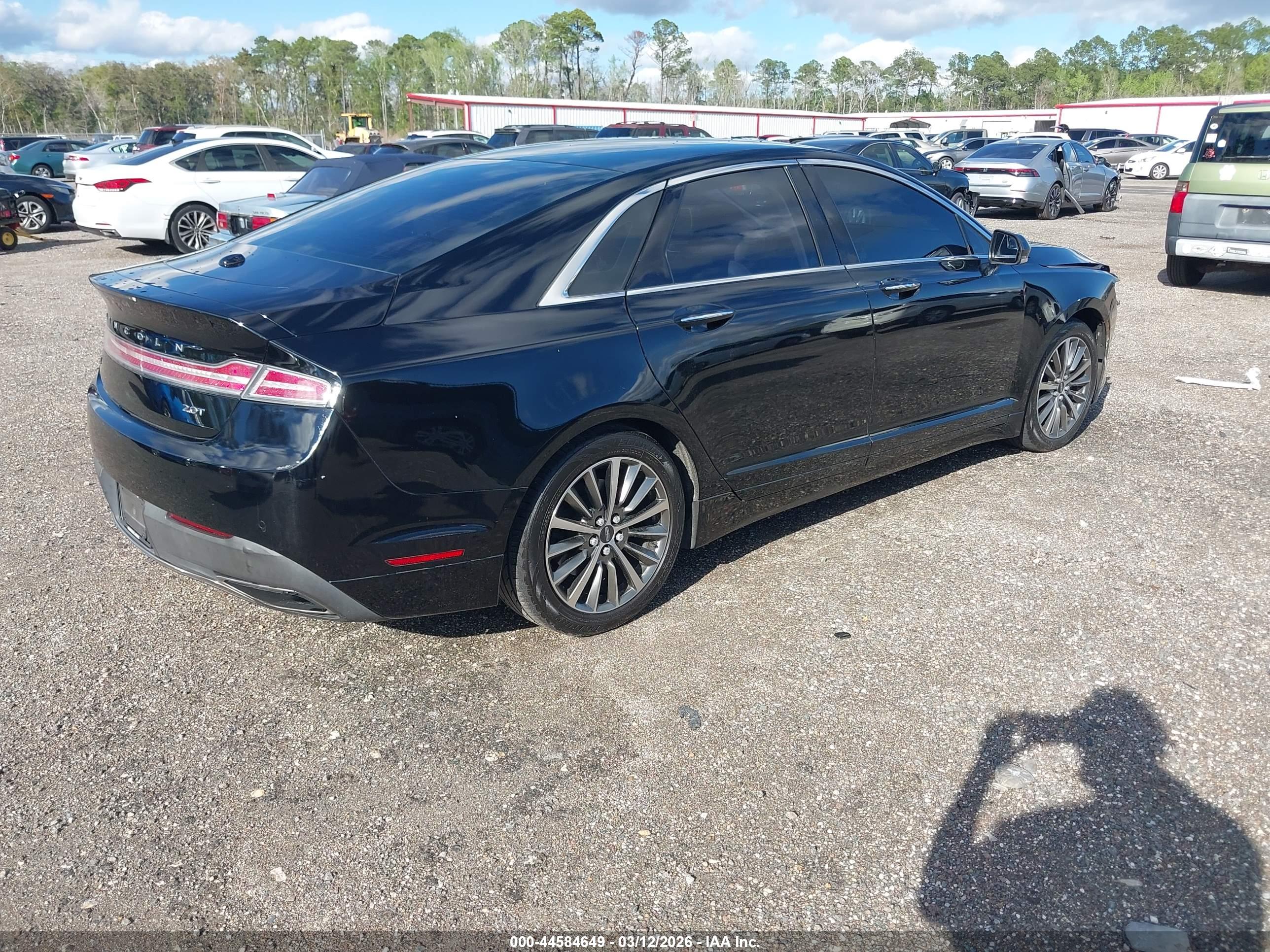 LINCOLN MKZ image 4