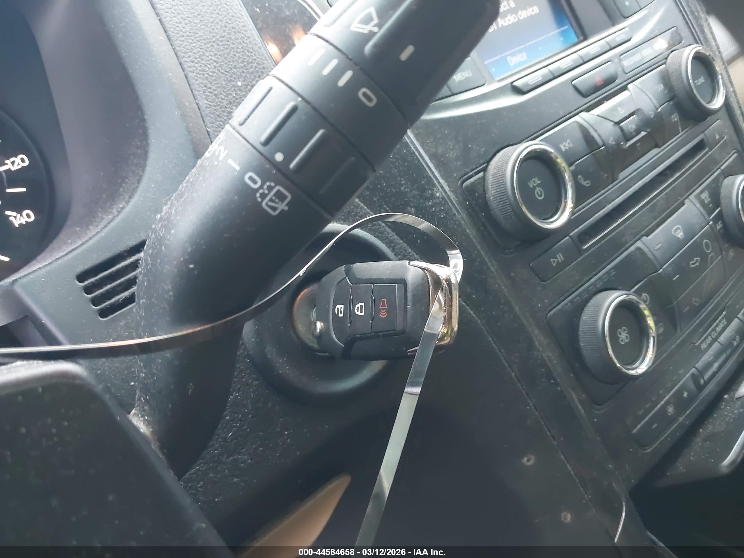 FORD EXPLORER image 11