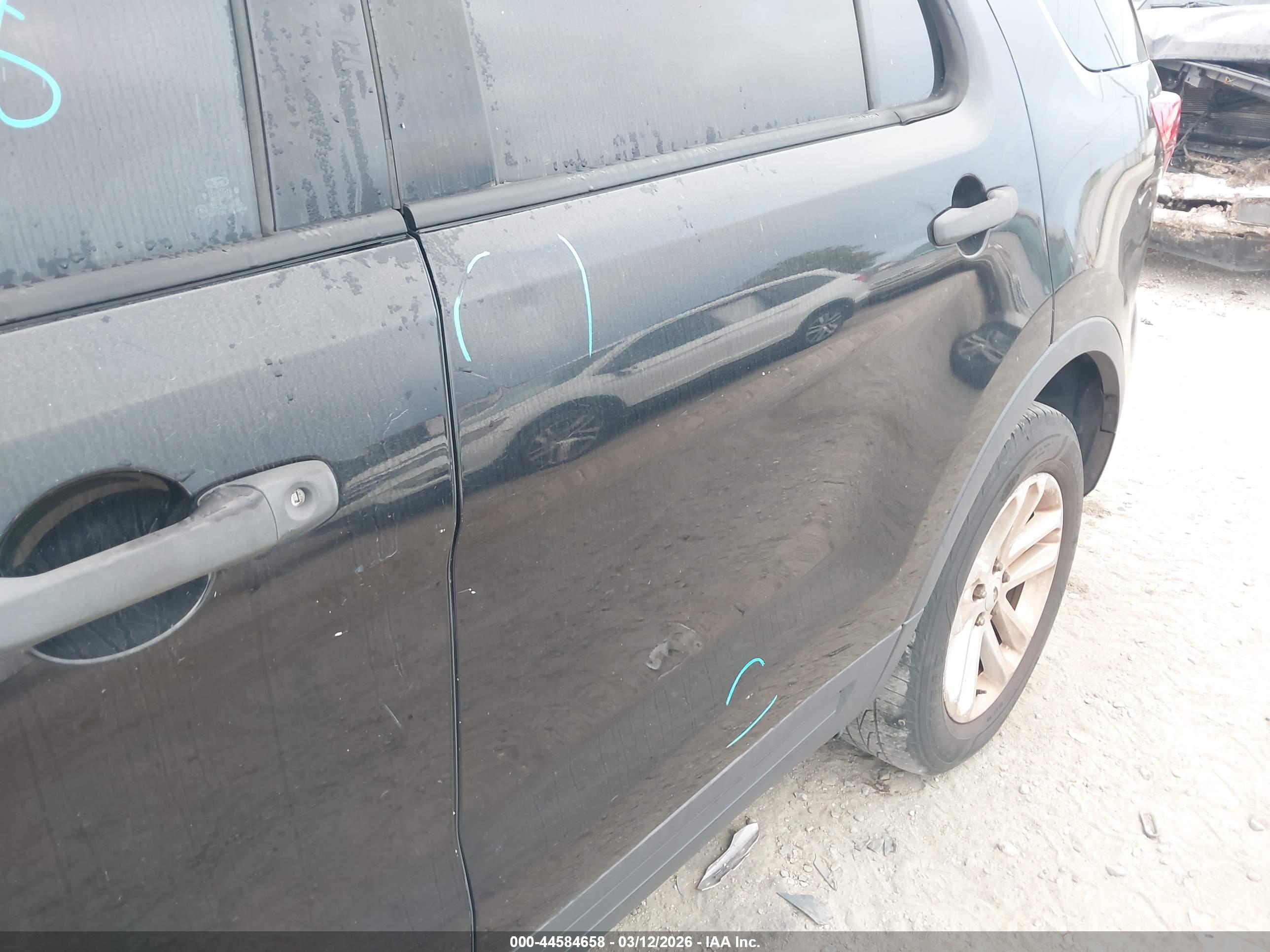 FORD EXPLORER image 6