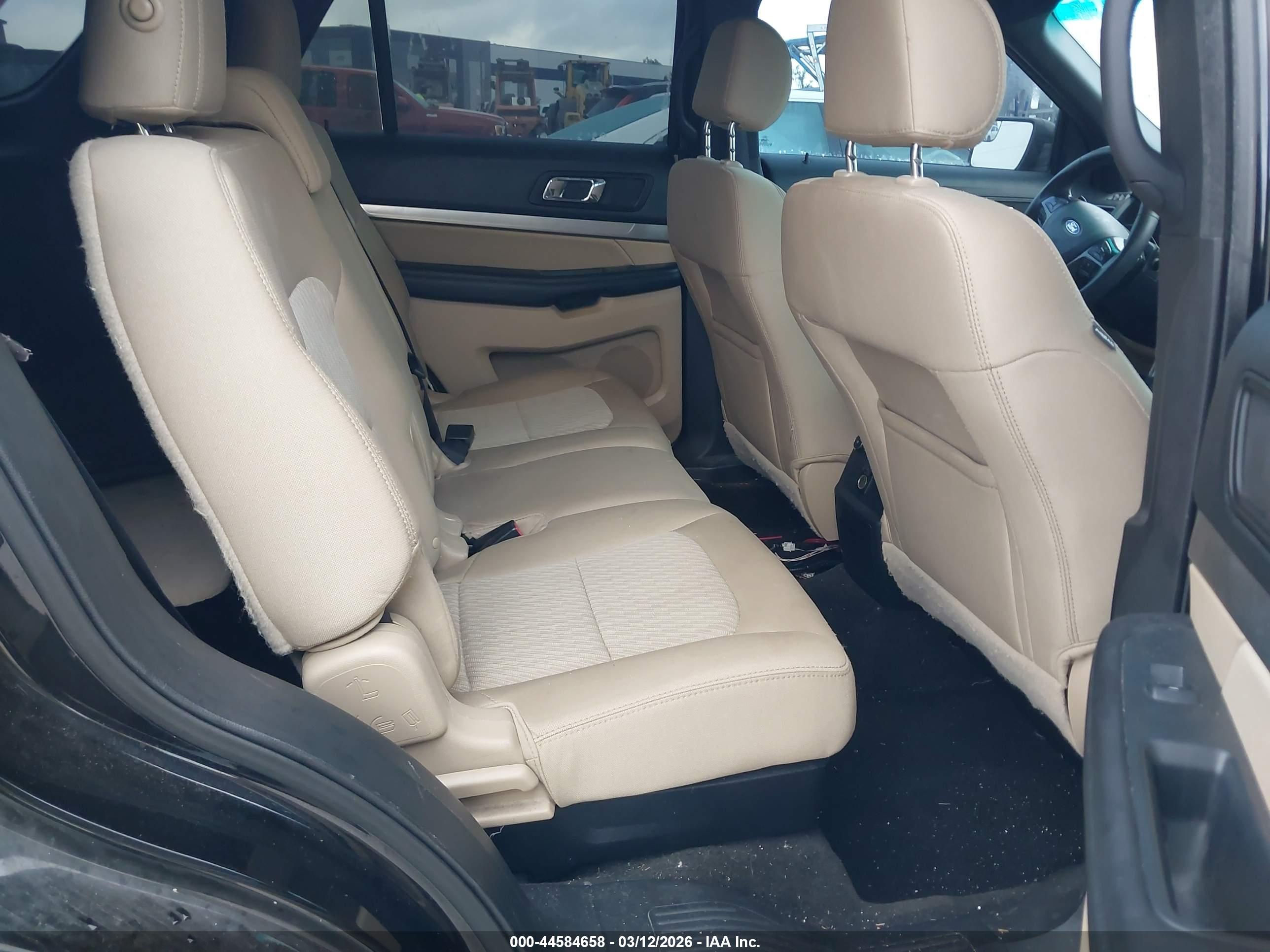 FORD EXPLORER image 8
