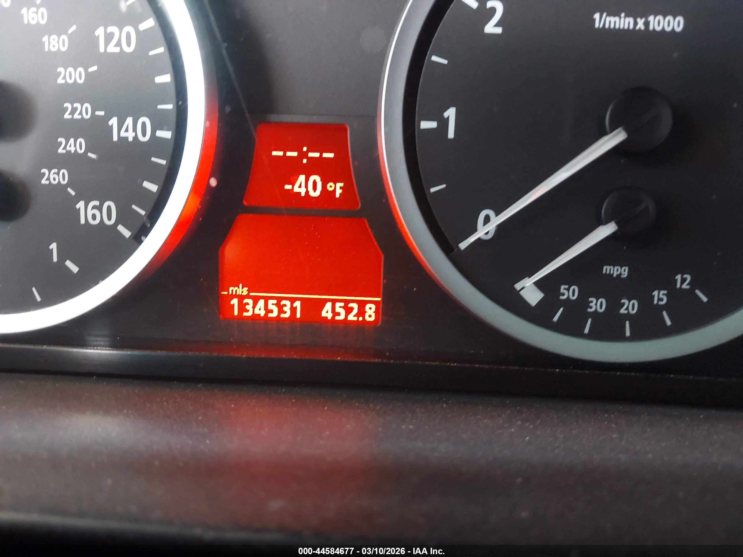 BMW 545I image 7