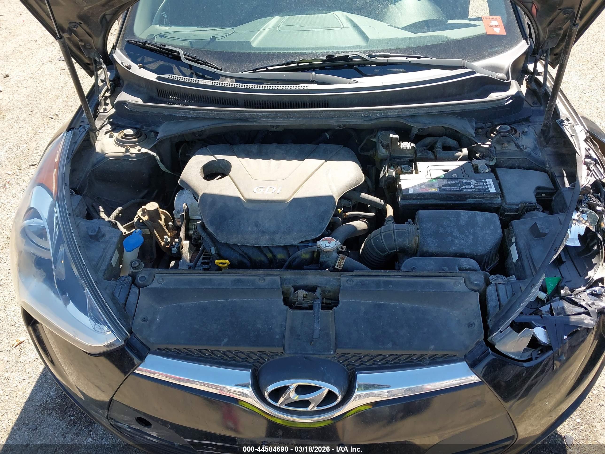 HYUNDAI VELOSTER image 10
