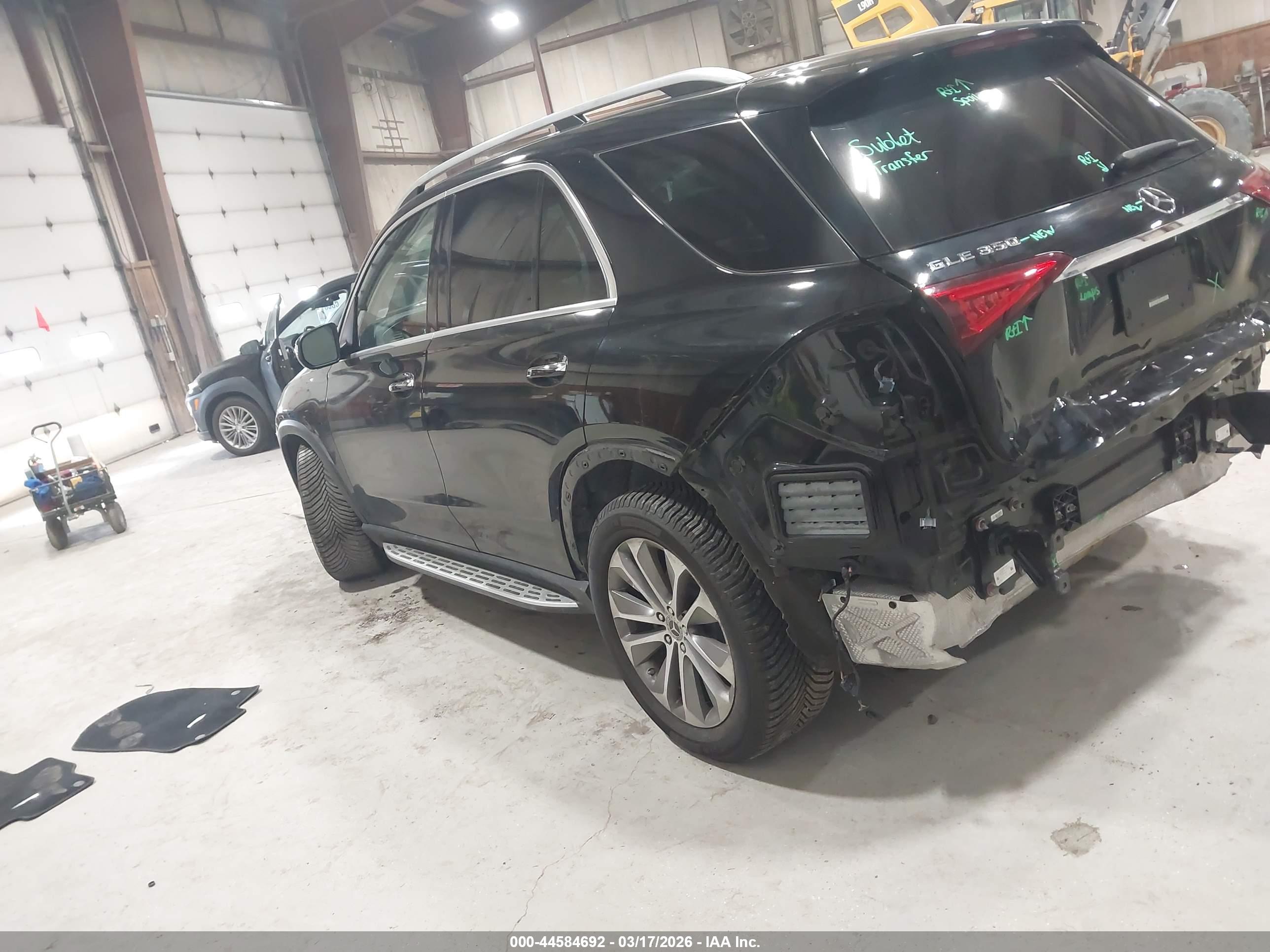 MERCEDES-BENZ GLE image 3