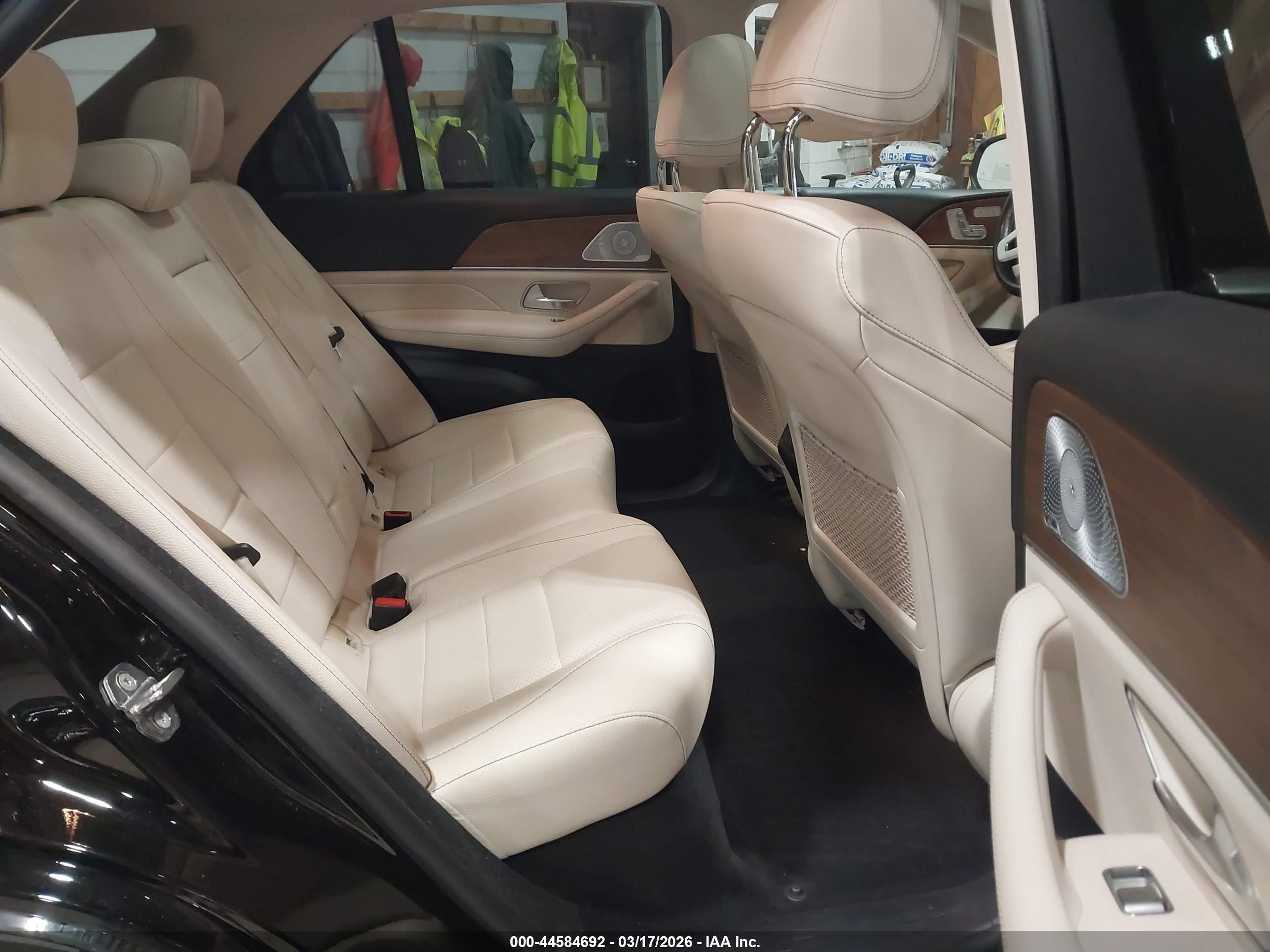 MERCEDES-BENZ GLE image 8