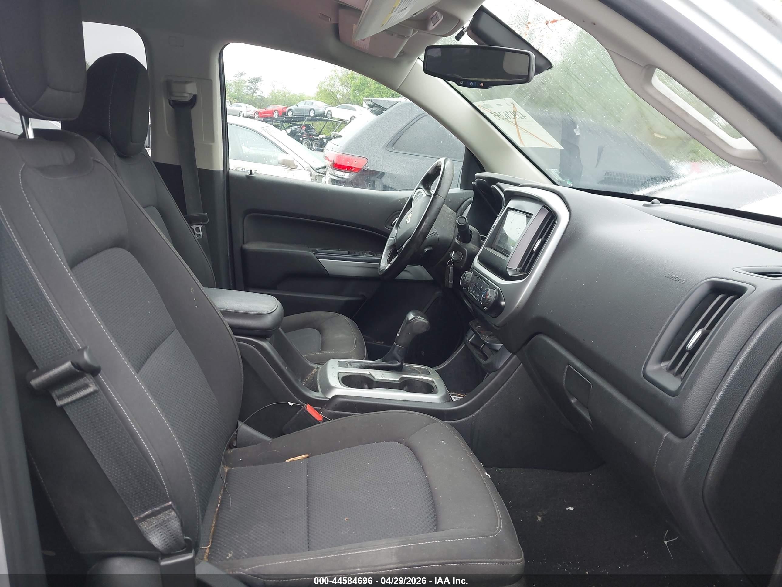 CHEVROLET COLORADO image 5