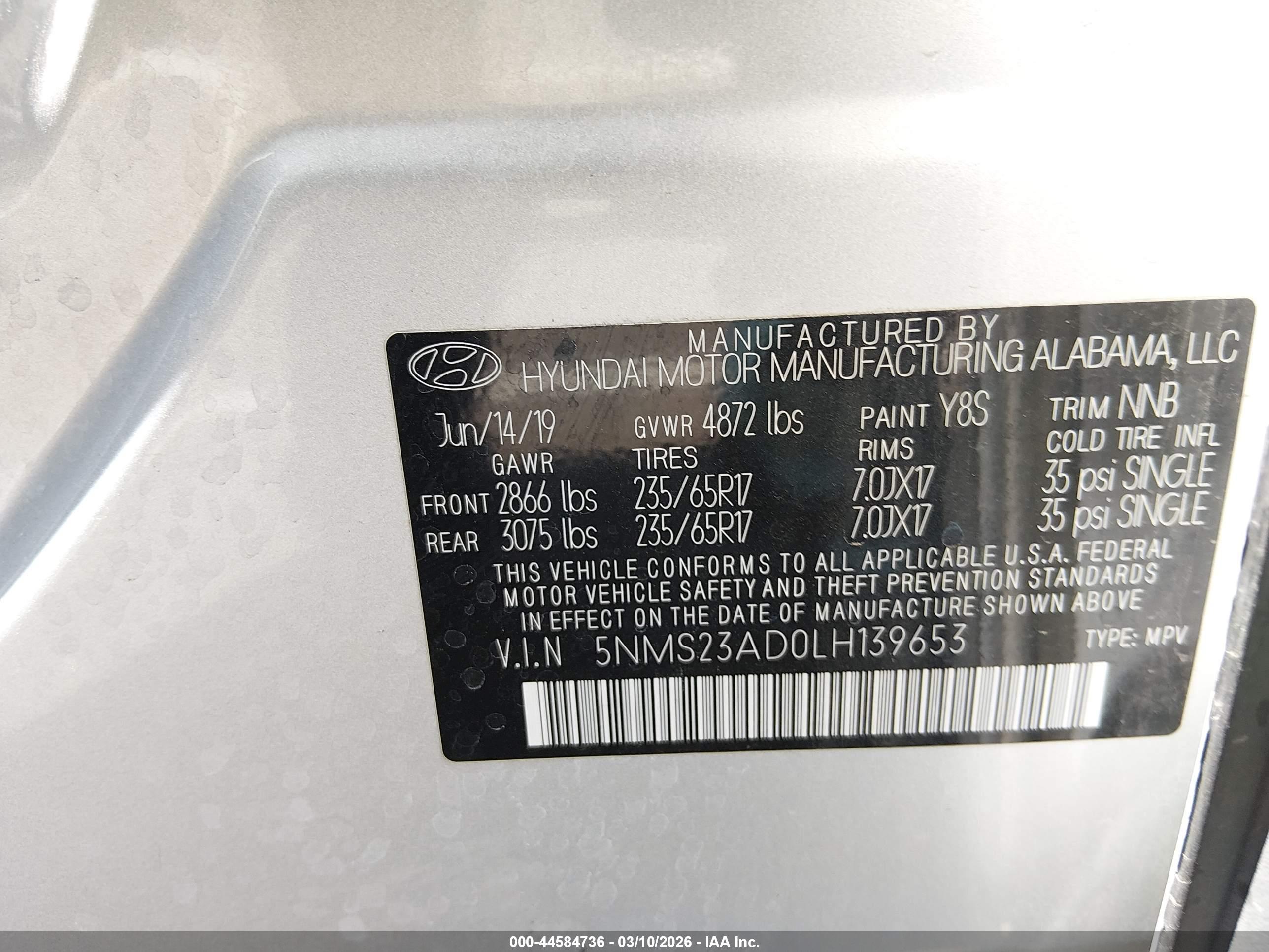 HYUNDAI SANTA image 9