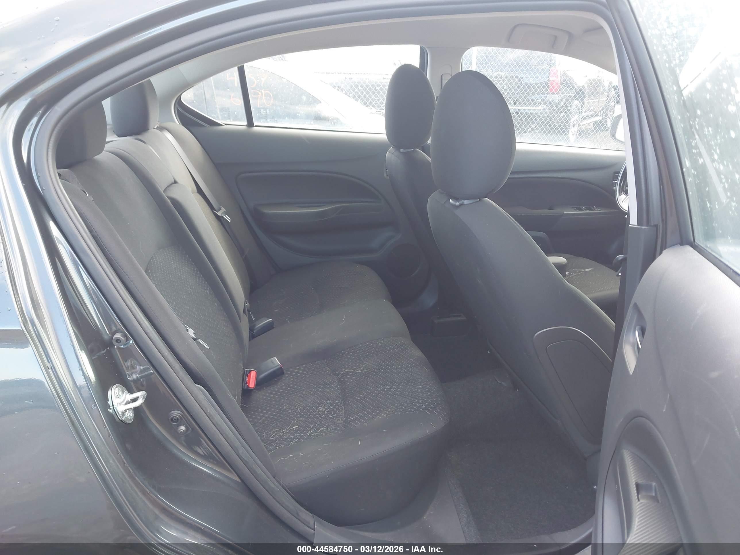 MITSUBISHI MIRAGE image 8