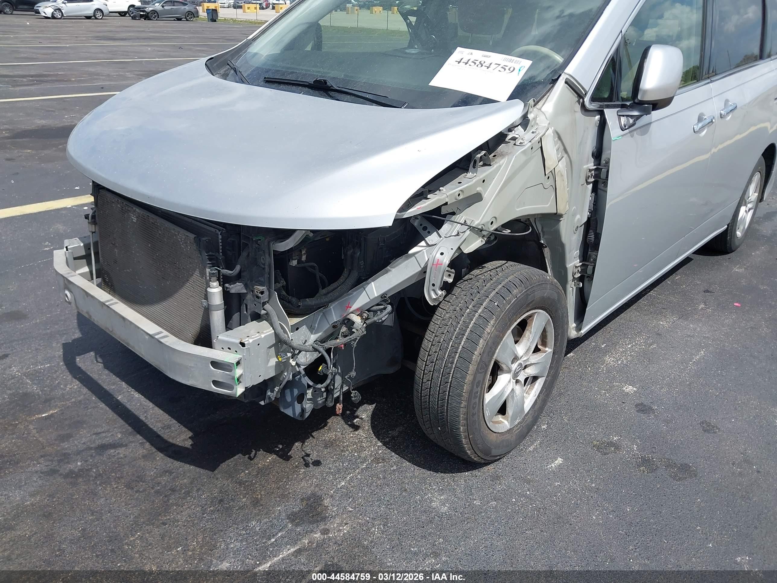 NISSAN QUEST image 6