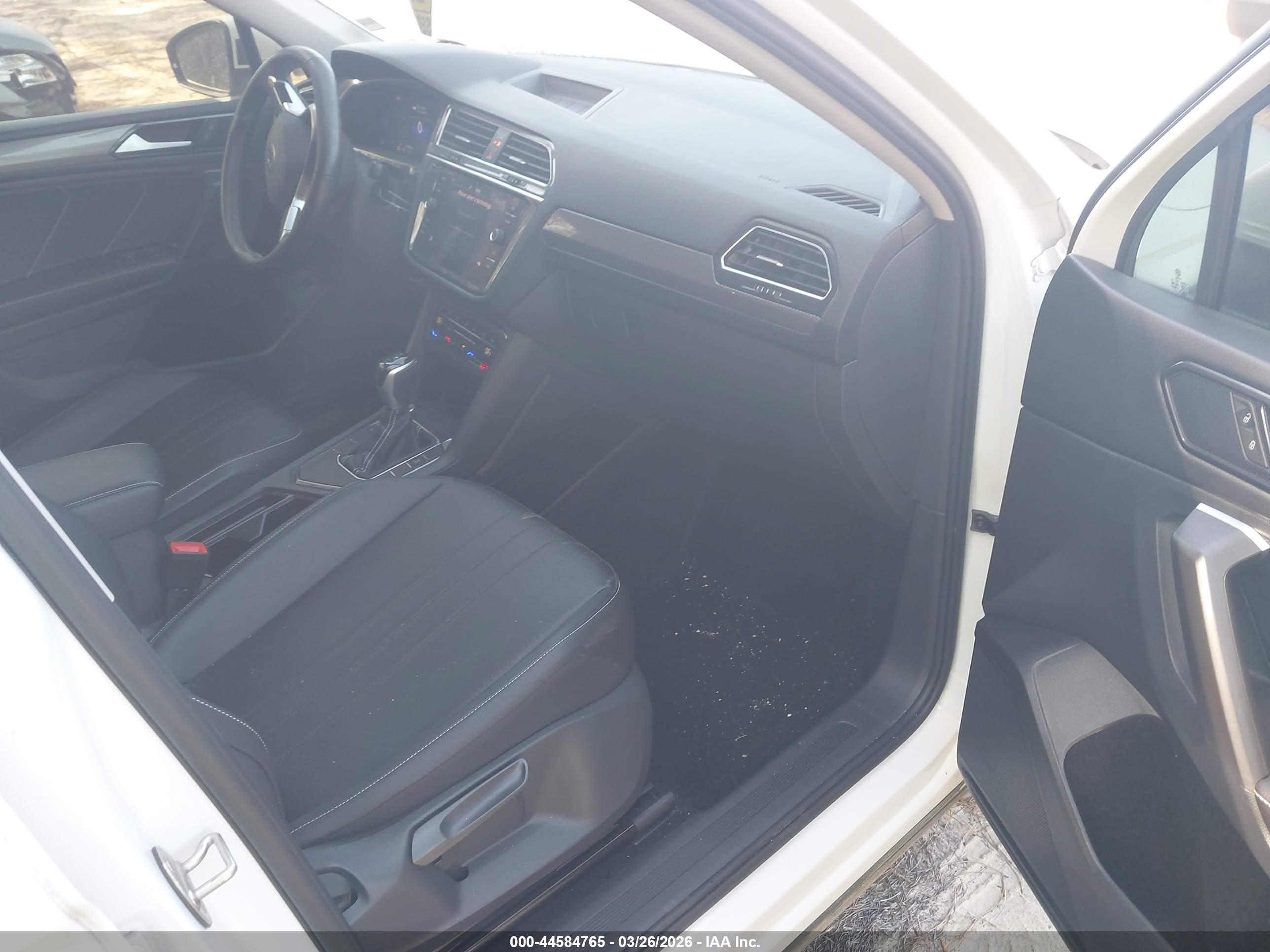 VOLKSWAGEN TIGUAN image 5