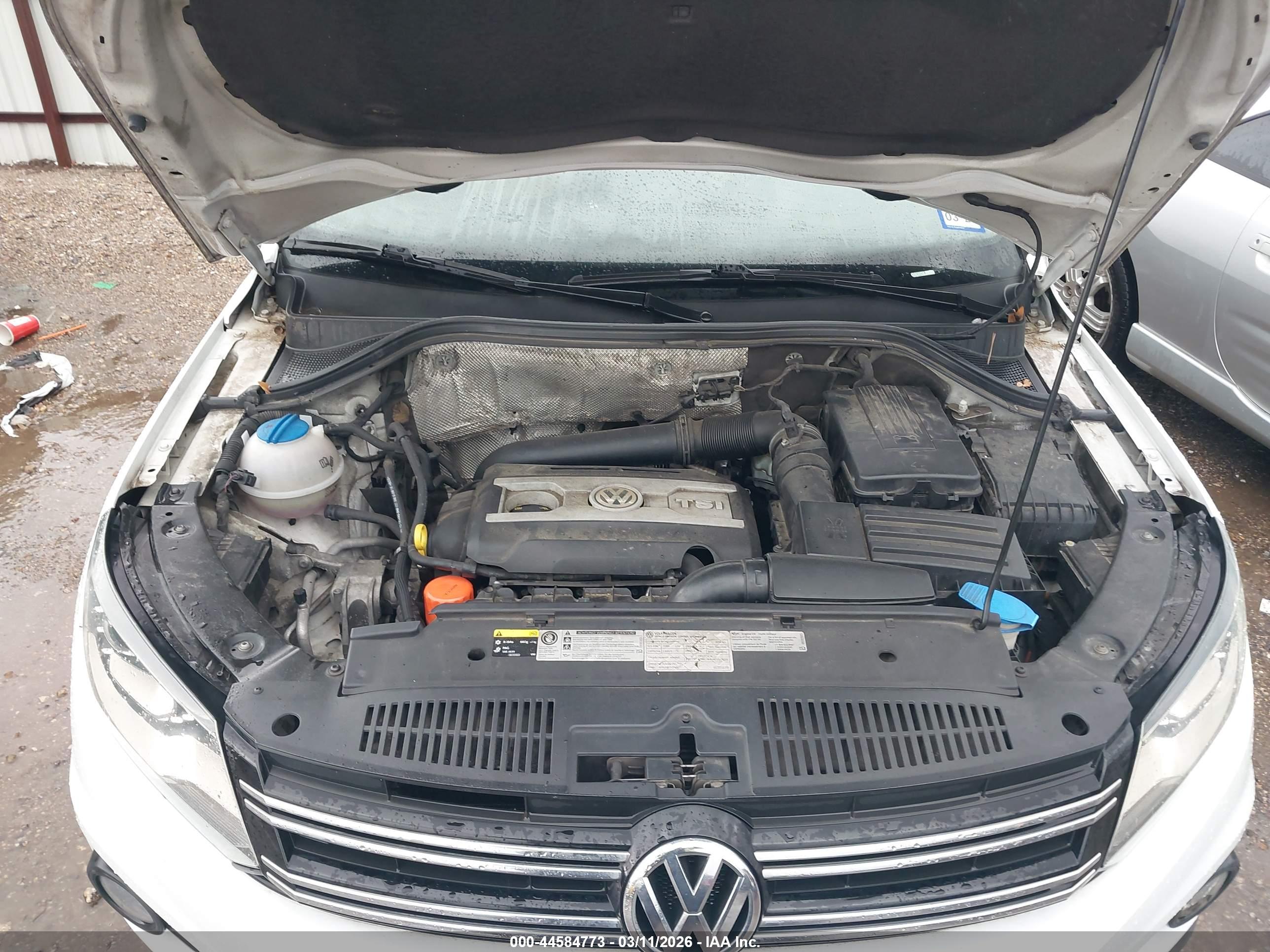 VOLKSWAGEN TIGUAN image 10