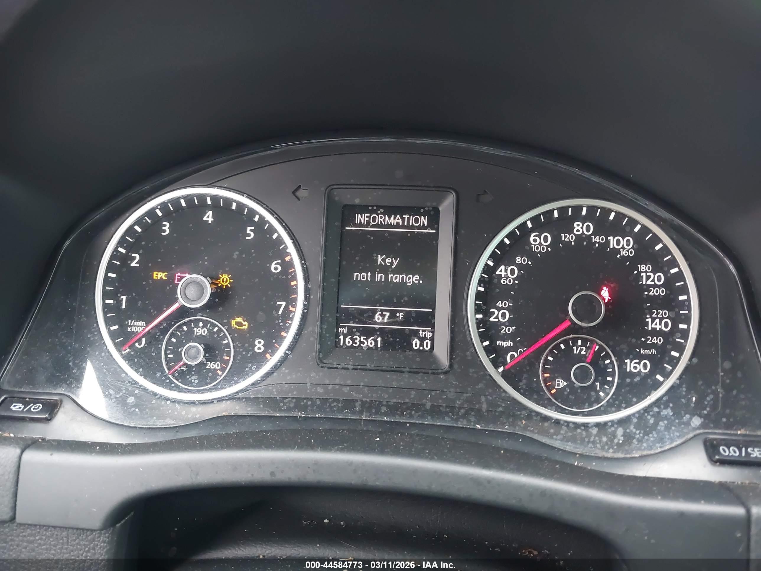 VOLKSWAGEN TIGUAN image 7