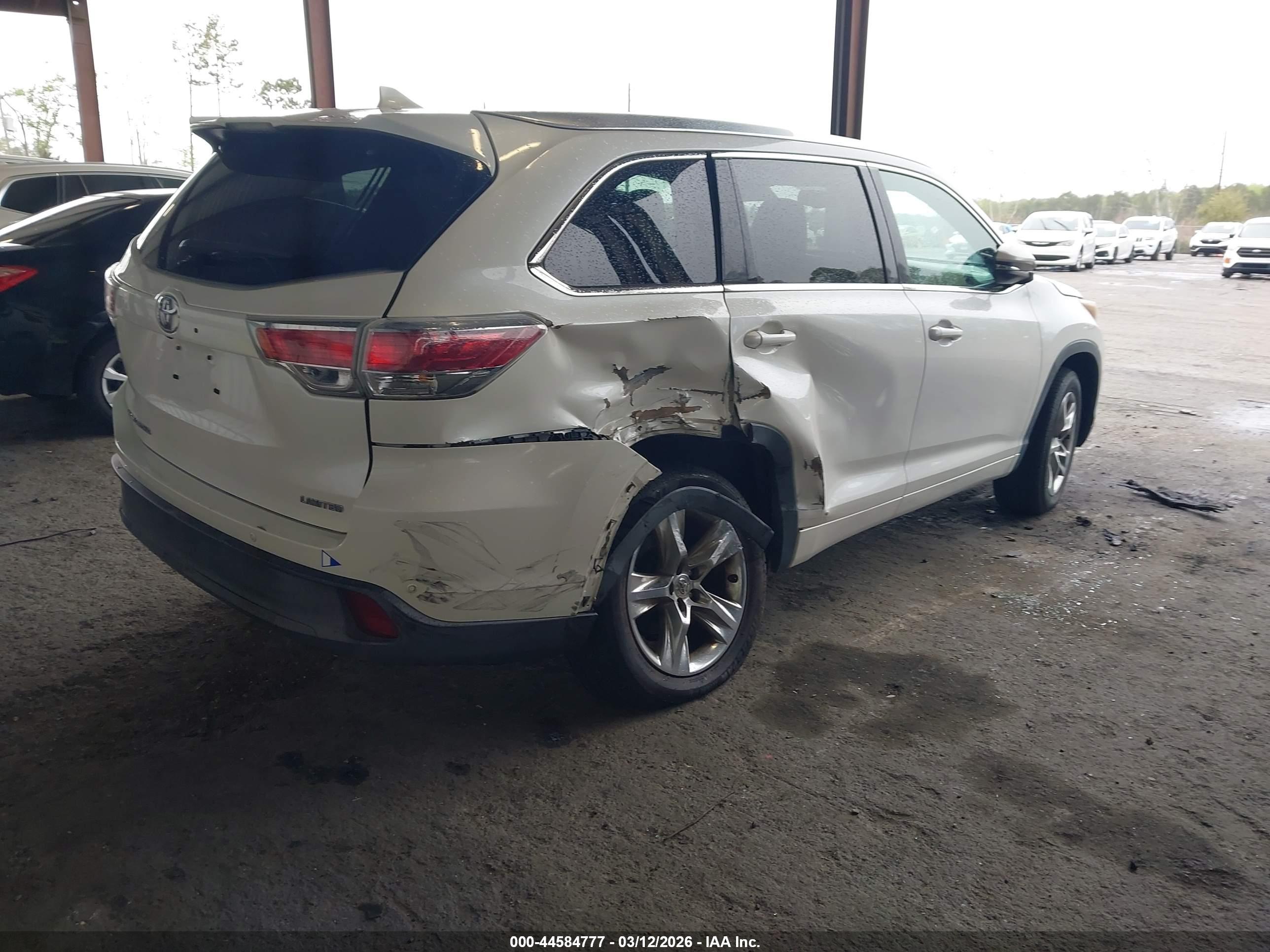 TOYOTA HIGHLANDER image 4
