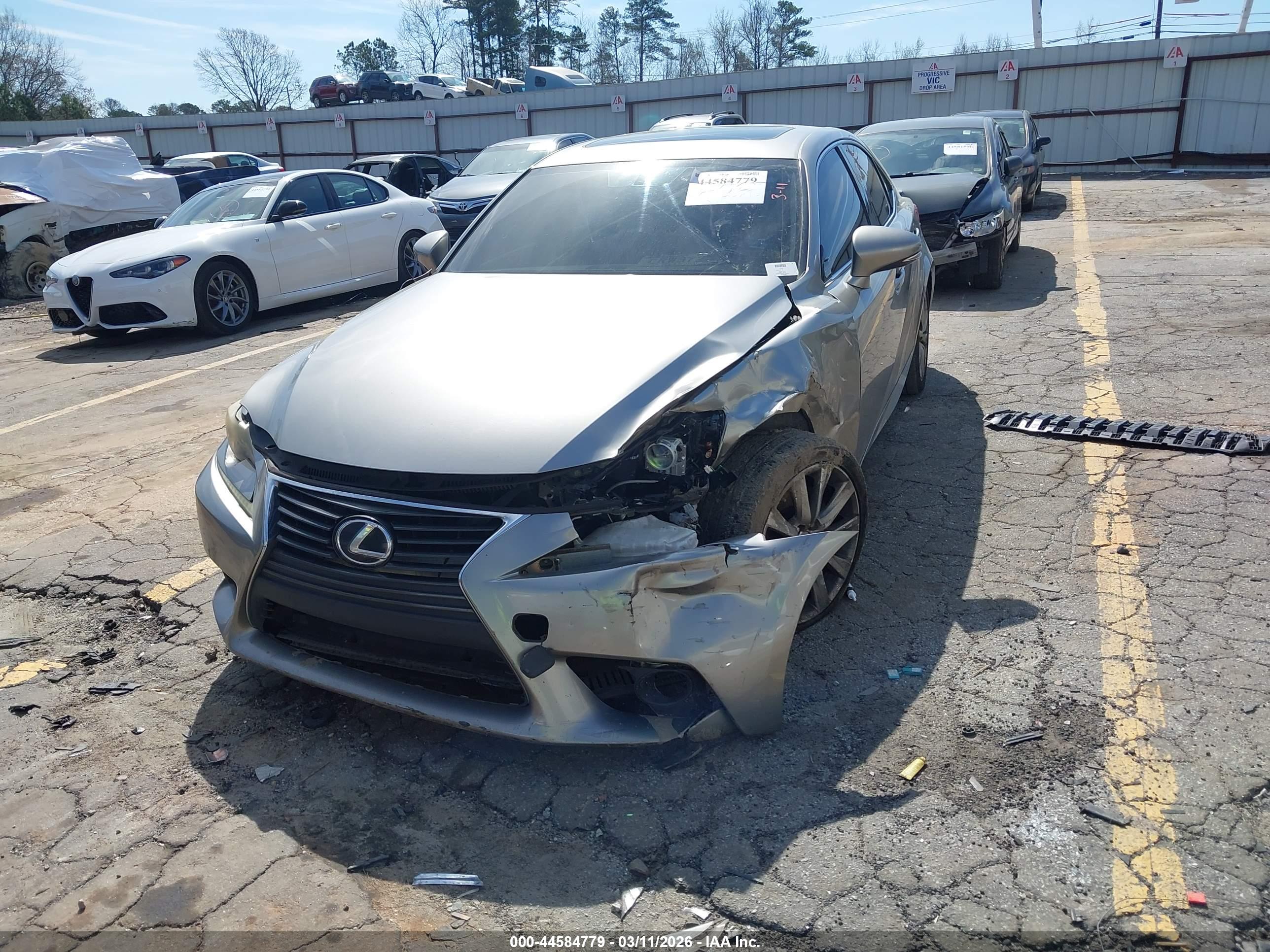 LEXUS IS image 6