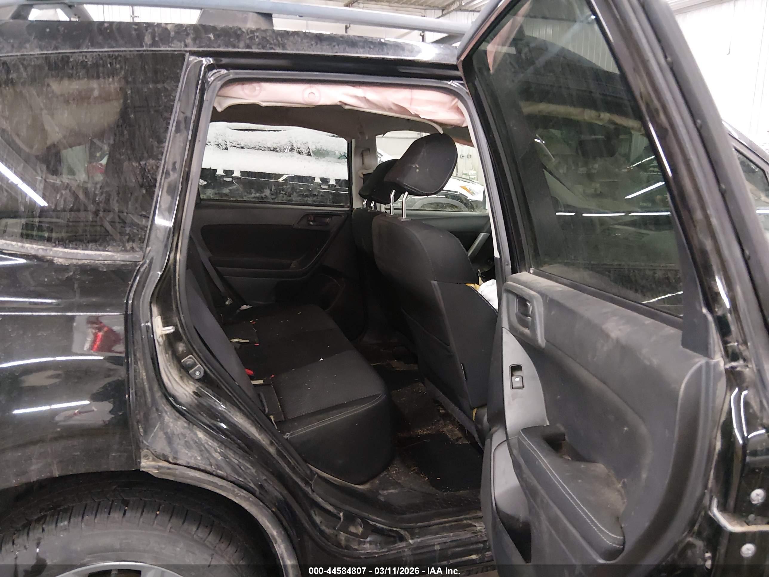 SUBARU FORESTER image 8