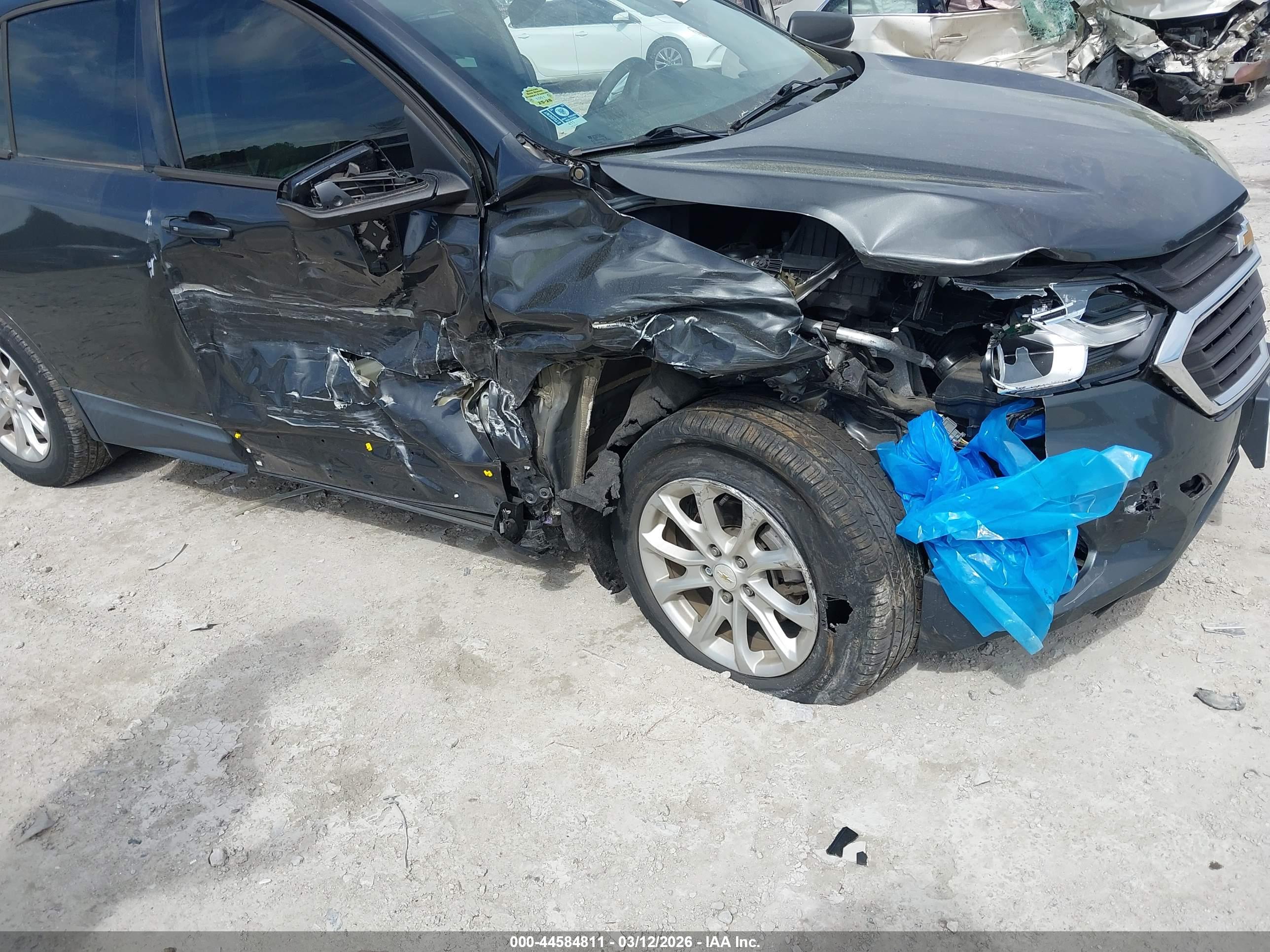 CHEVROLET EQUINOX image 6