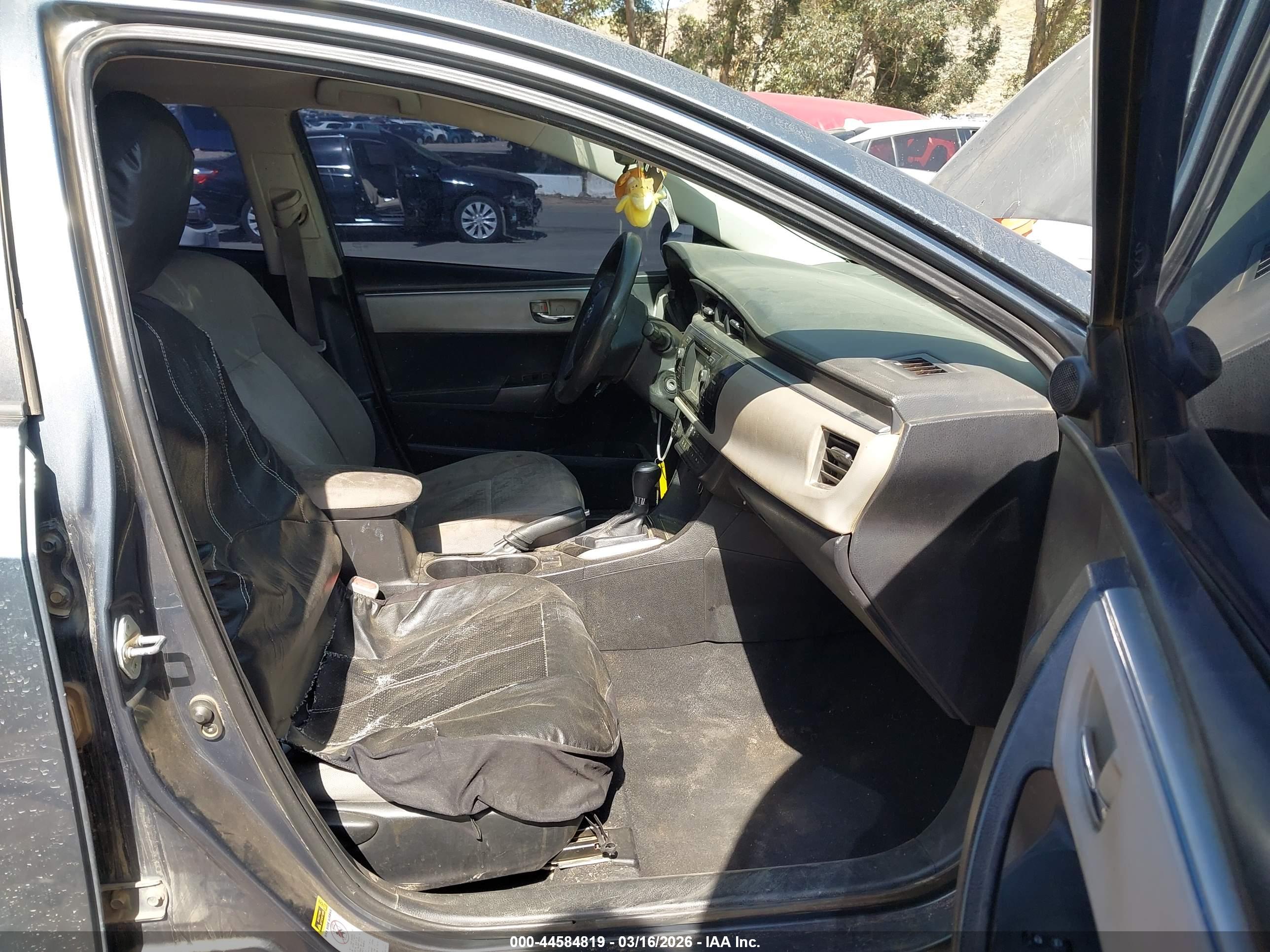 TOYOTA COROLLA image 5